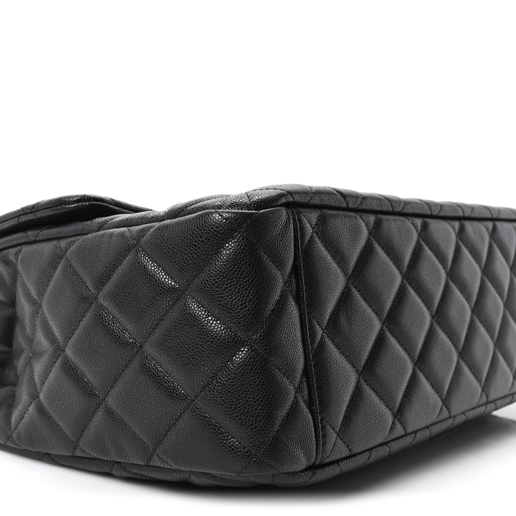 CAVIAR QUILTED XXL TRAVEL FLAP BAG BLACK