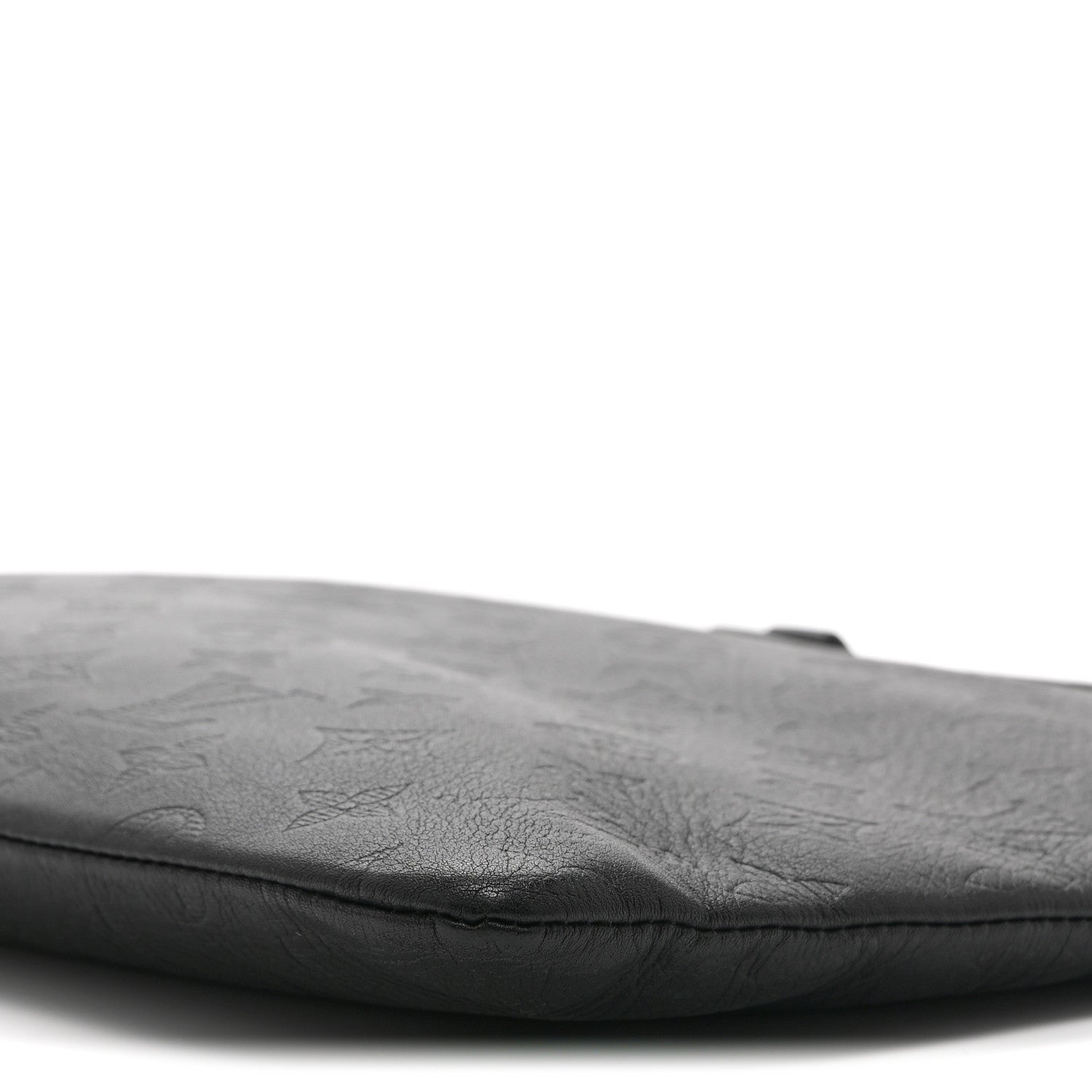CALFSKIN MONOGRAM SHADOW DISCOVERY POCHETTE BLACK