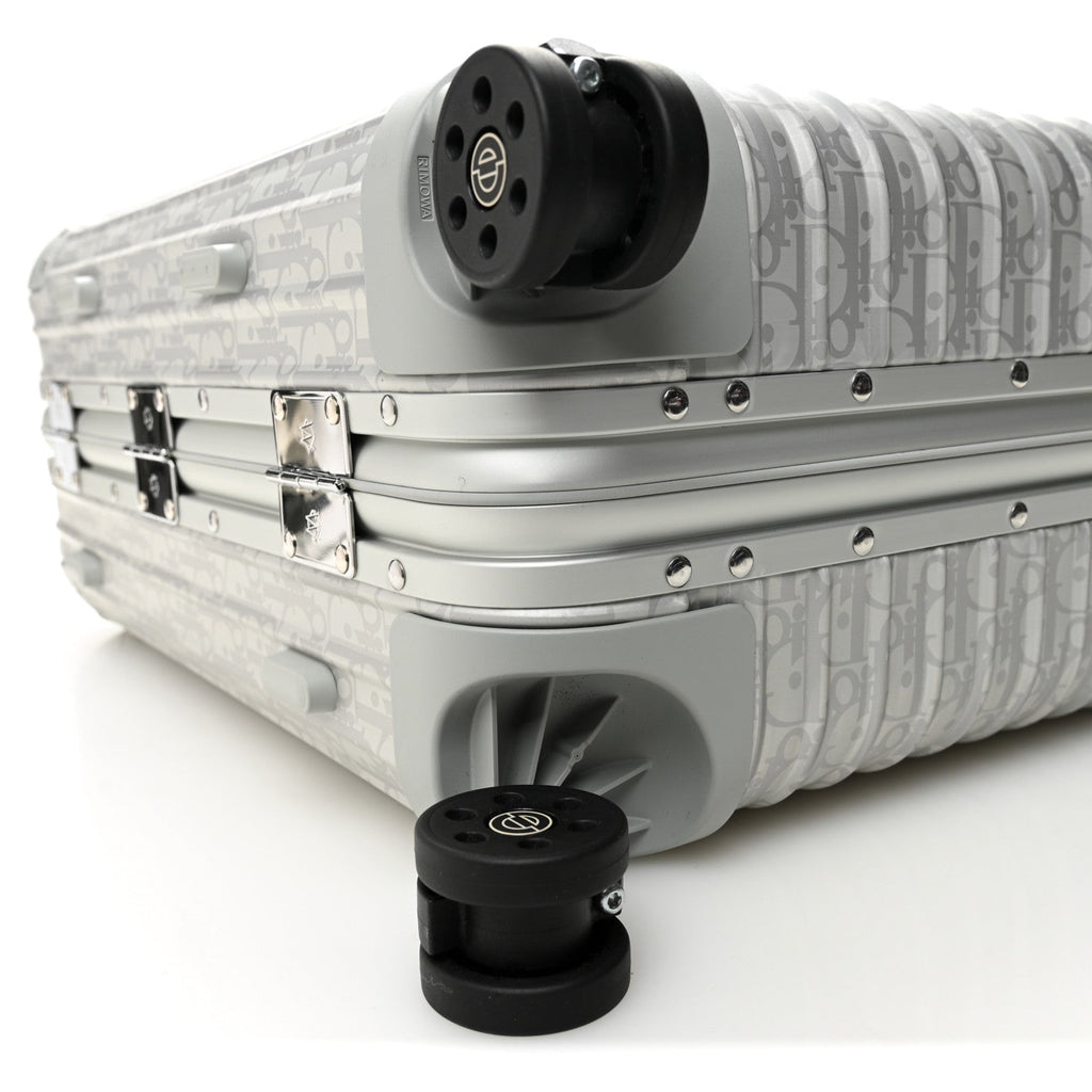 X RIMOWA Aluminum Gradient Cabin Luggage Silver