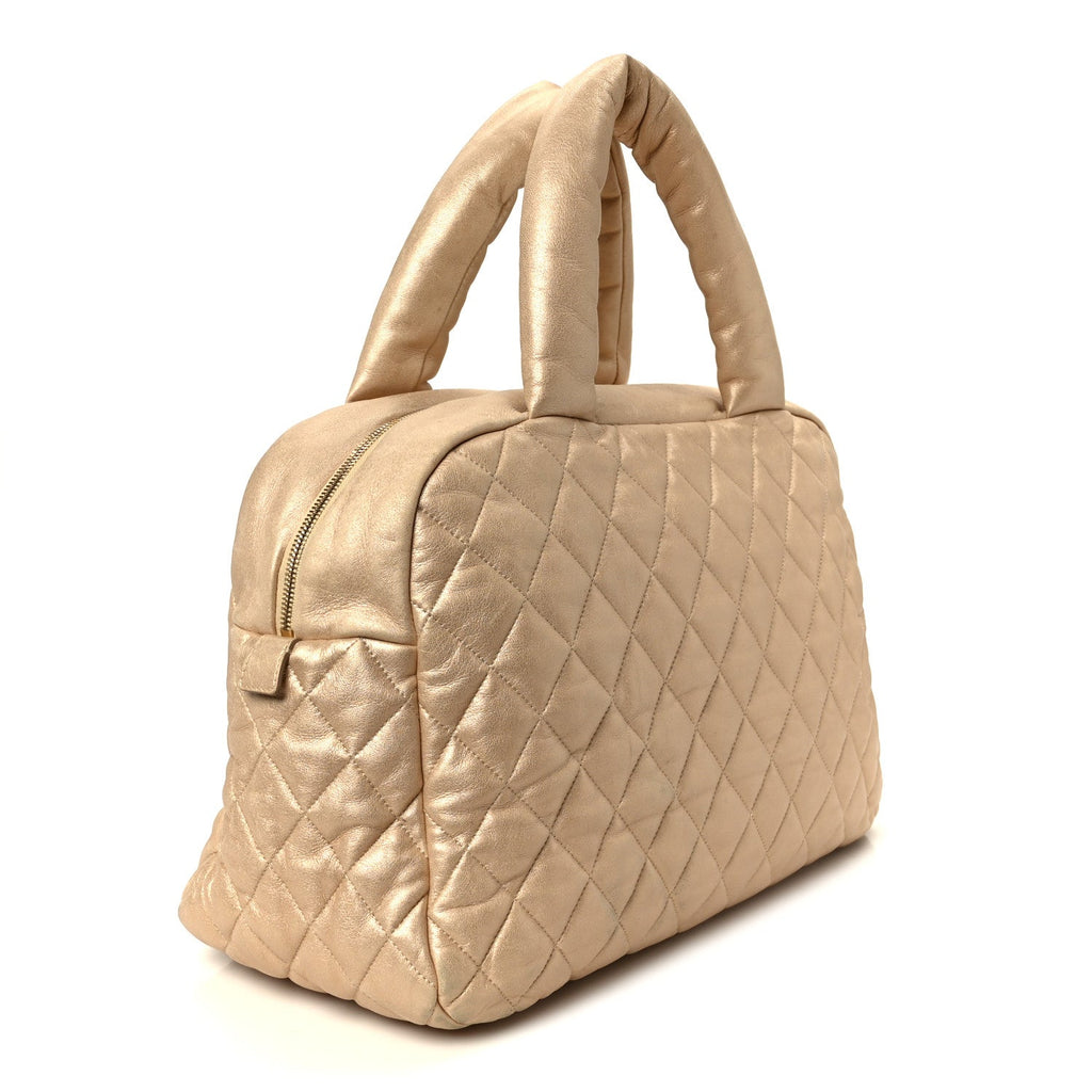 METALLIC LAMBSKIN QUILTED COCO COCOON BOWLER LIGHT GOLD