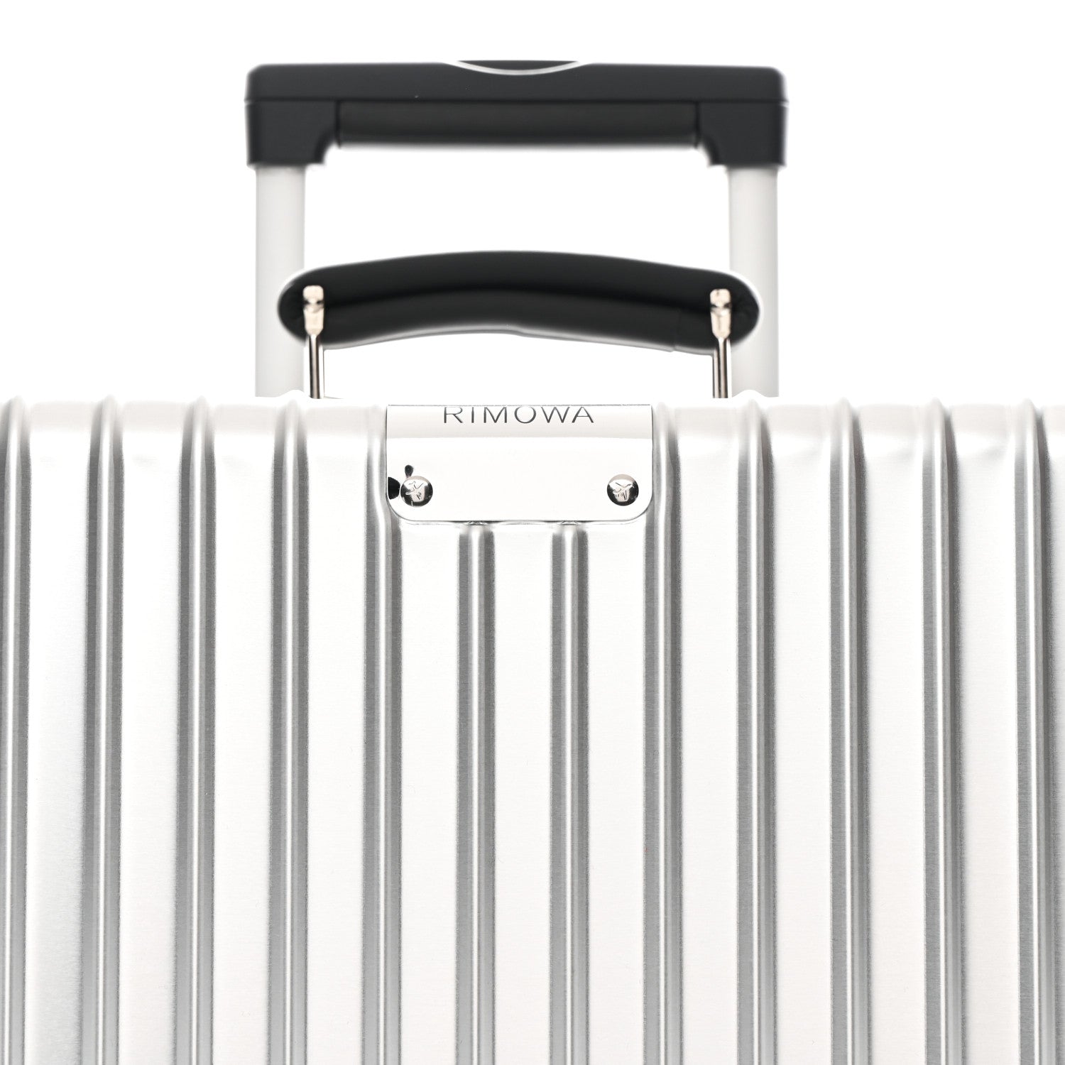 Rimowa Aluminum Classic Check-In M Silver