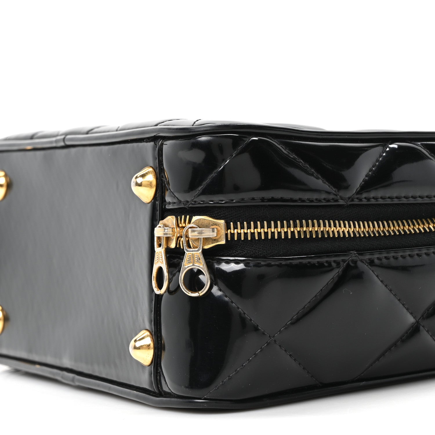 PATENT QUILTED VANITY CASE BLACK