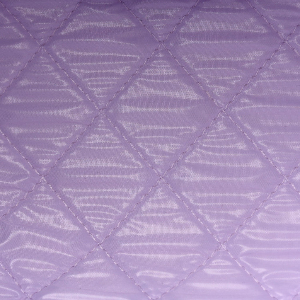 CAVIAR QUILTED TOILETRY CASE WITH CHAIN LIGHT PURPLE