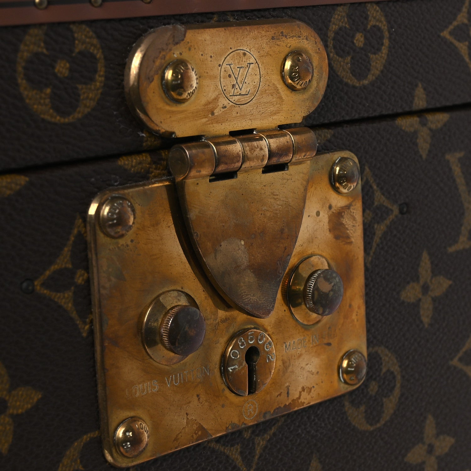 MONOGRAM BOITE BOUTEILLES ET GLACE BEAUTY TRAIN CASE