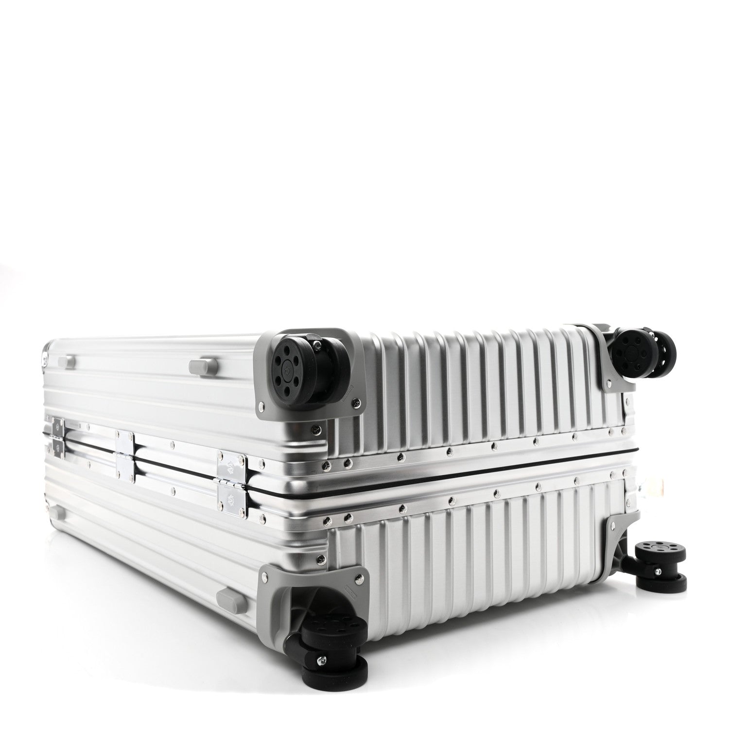 Rimowa Aluminum Classic Check-In M Silver
