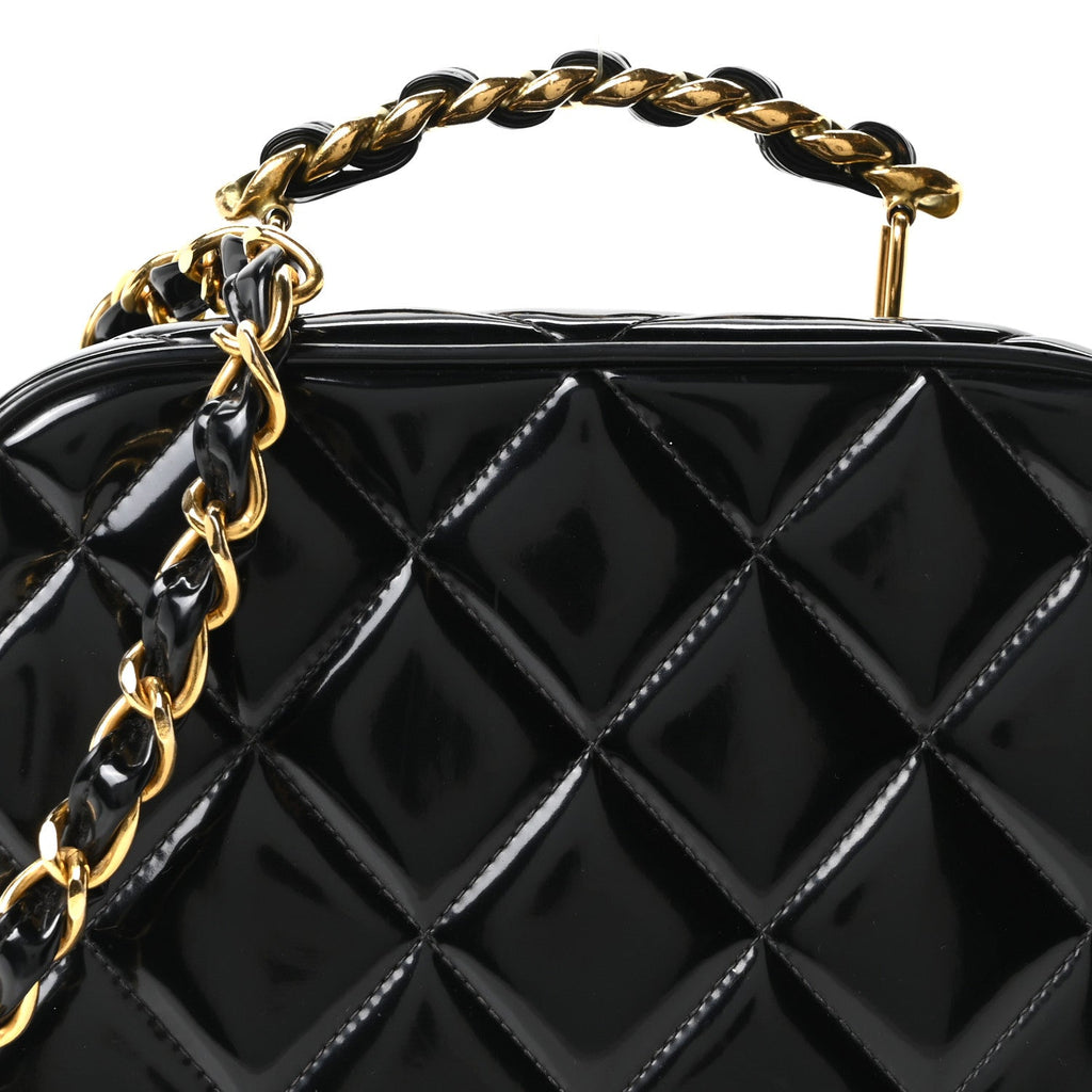PATENT QUILTED VANITY CASE BLACK