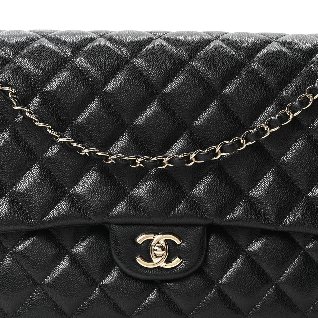 CAVIAR QUILTED XXL TRAVEL FLAP BAG BLACK