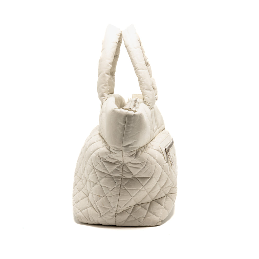 CHANEL COCOON TRAVEL TOTE BAG CALFSKIN WHITE SHW