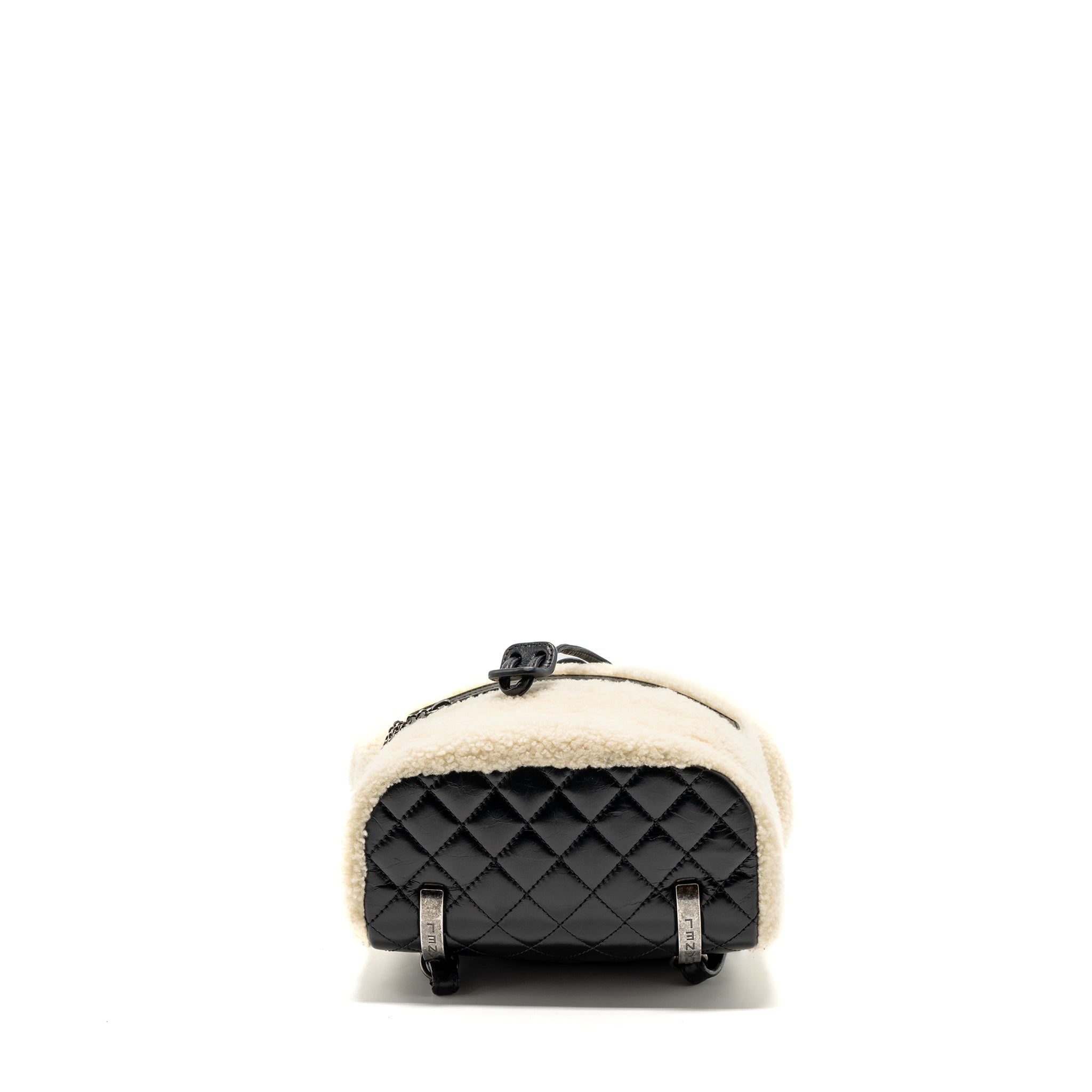 CHANEL SMALL MOUNTAIN BACKPACK QUILTED CALFSKIN / SHEARLING MULTICOLOUR RUTHENIUM HARDWARE
