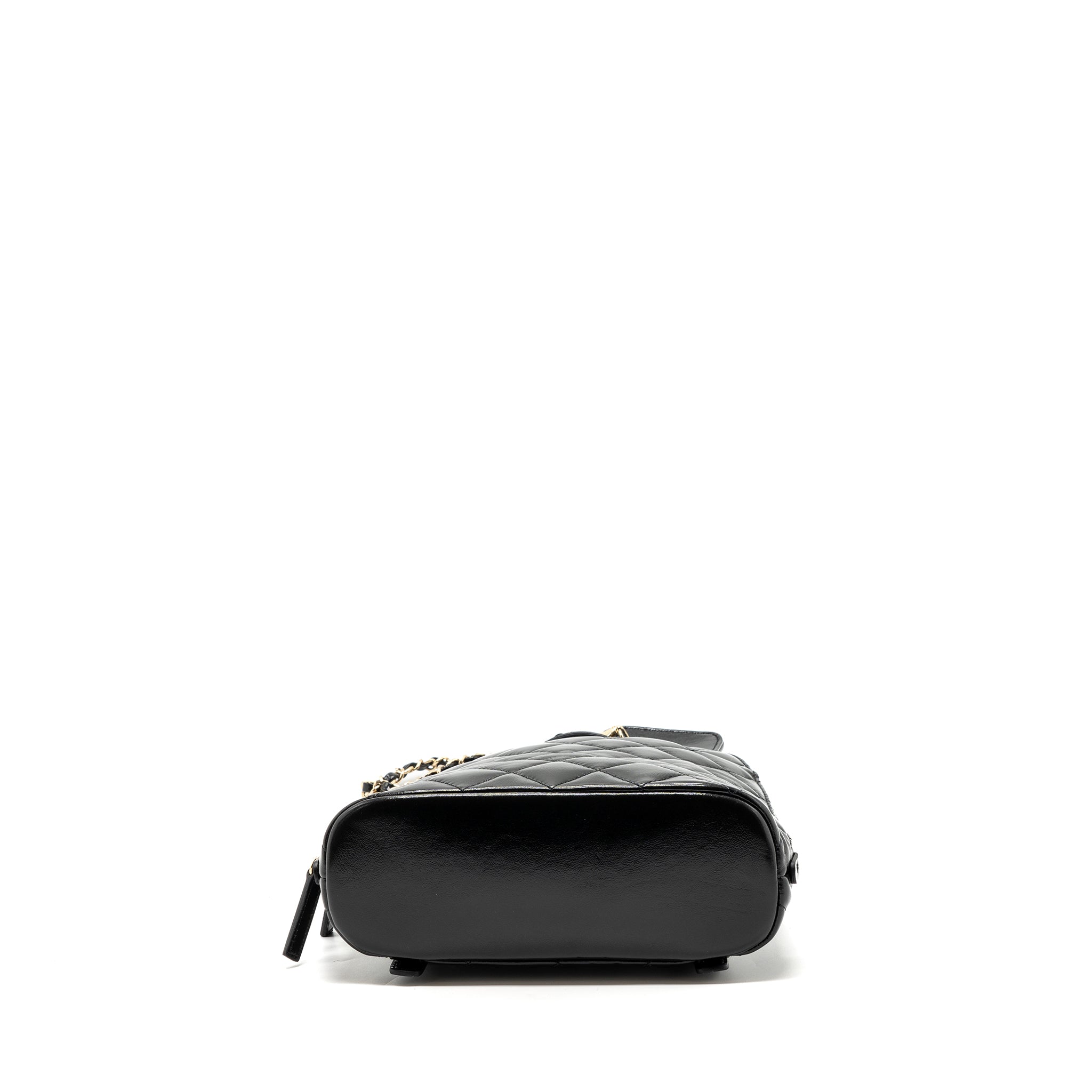CHANEL 22A BACKPACK PATENT BLACK LGHW (MICROCHIP)