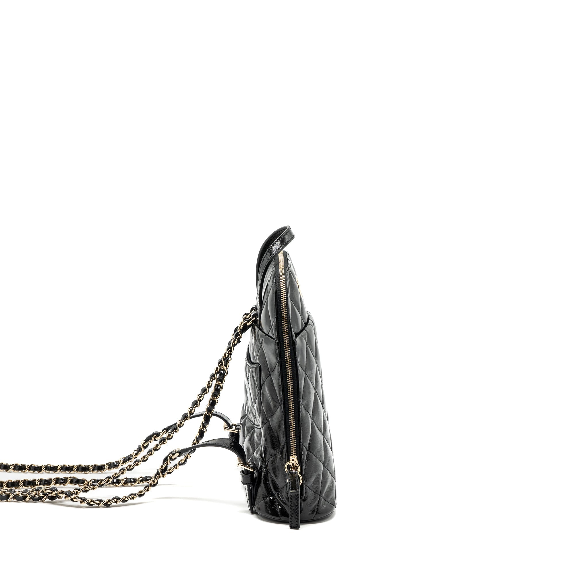 CHANEL 22A BACKPACK PATENT BLACK LGHW (MICROCHIP)