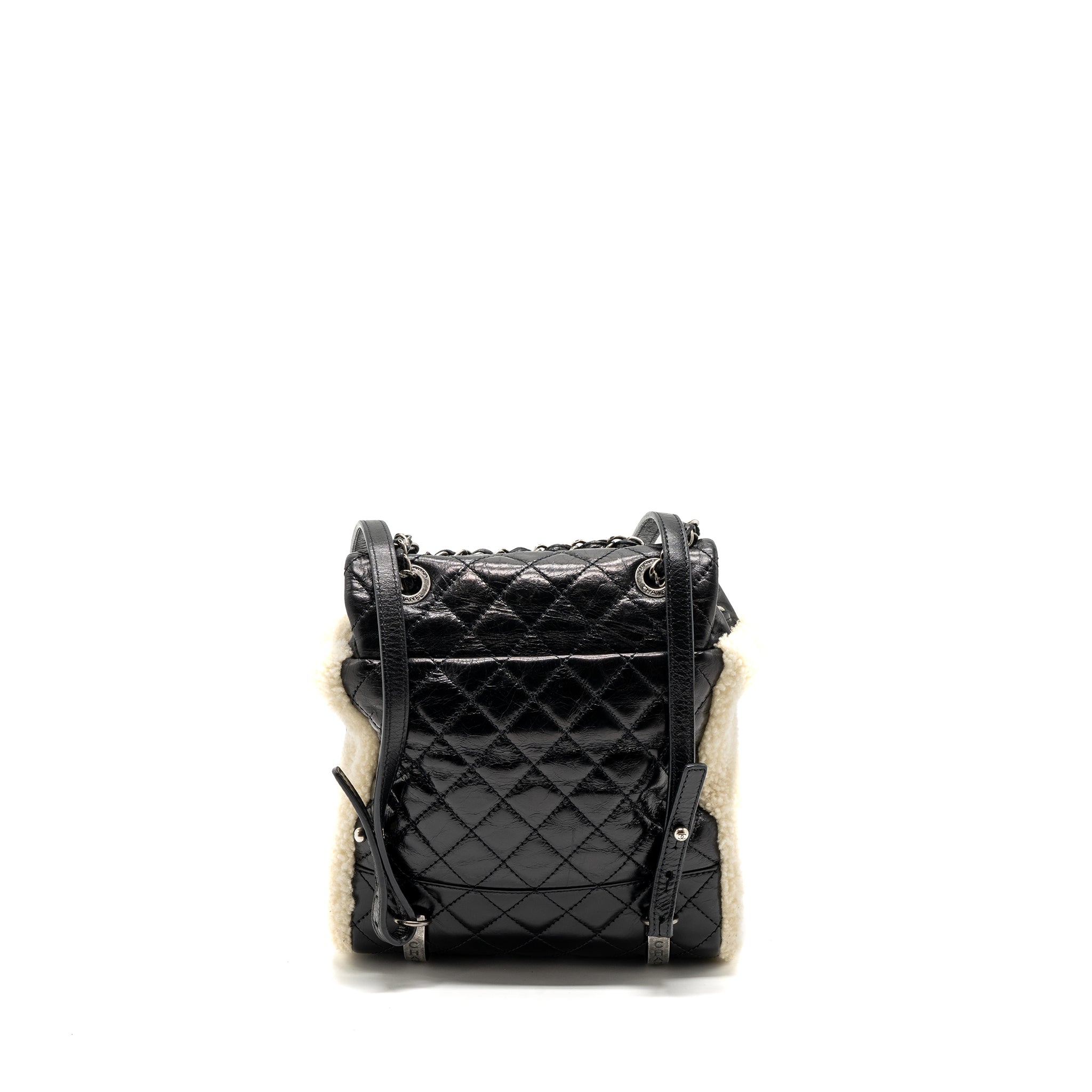 CHANEL SMALL MOUNTAIN BACKPACK QUILTED CALFSKIN / SHEARLING MULTICOLOUR RUTHENIUM HARDWARE
