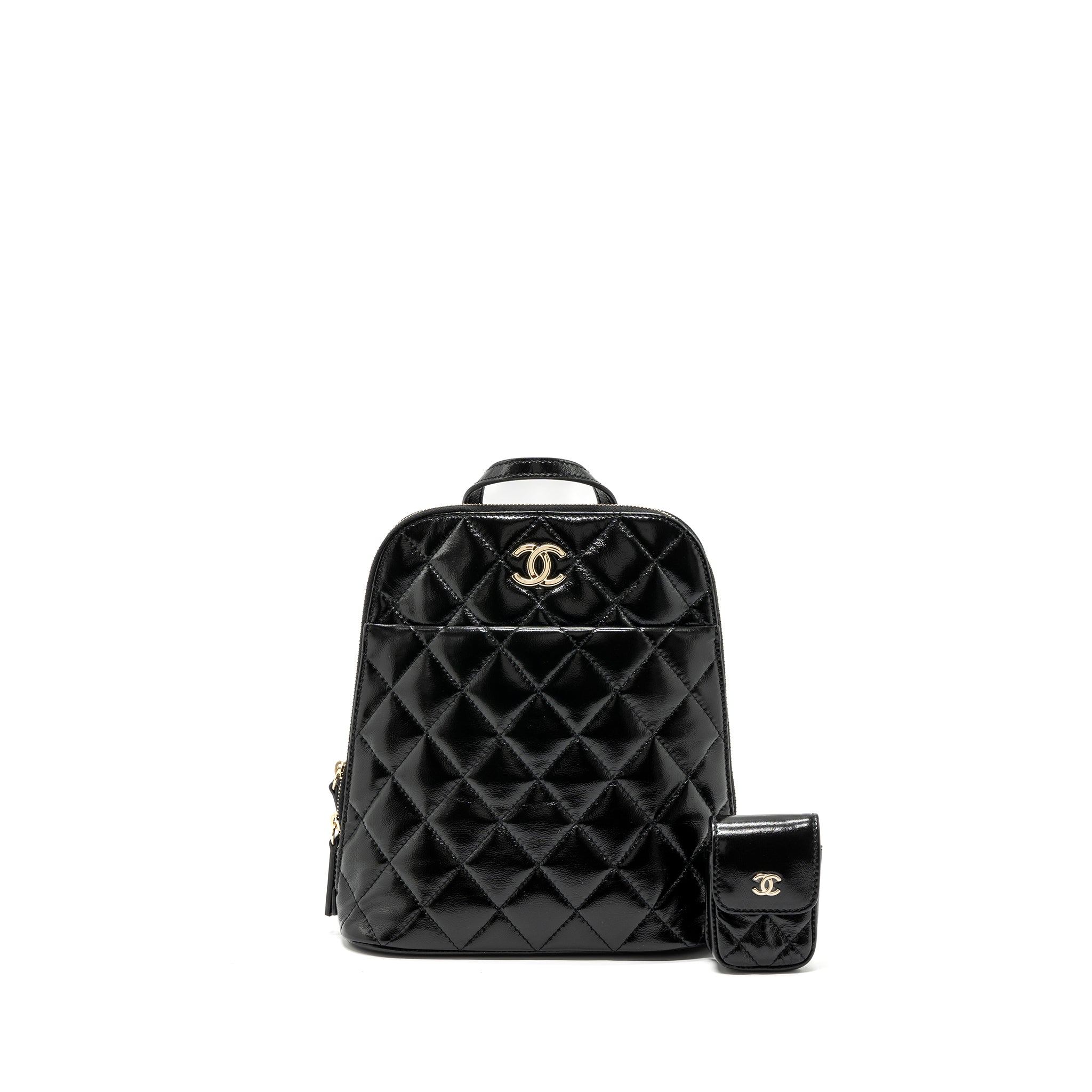 CHANEL 22A BACKPACK PATENT BLACK LGHW (MICROCHIP)