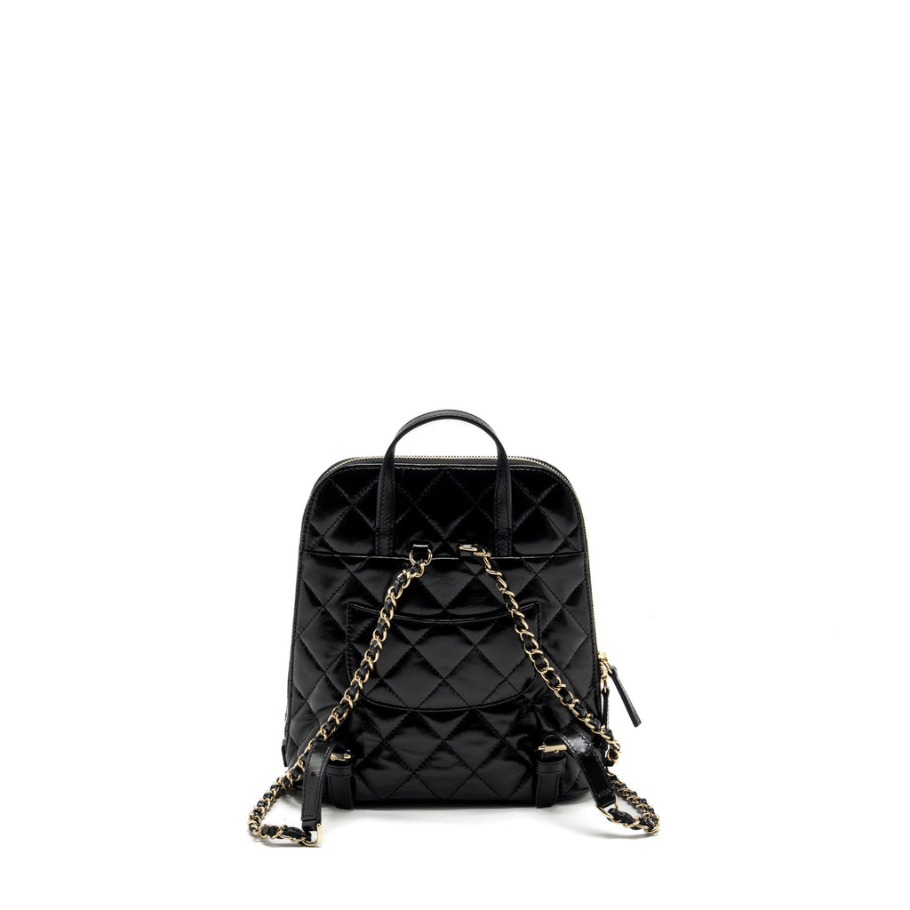 CHANEL 22A MINI BACKPACK PATENT BLACK LGHW (MICROCHIP)
