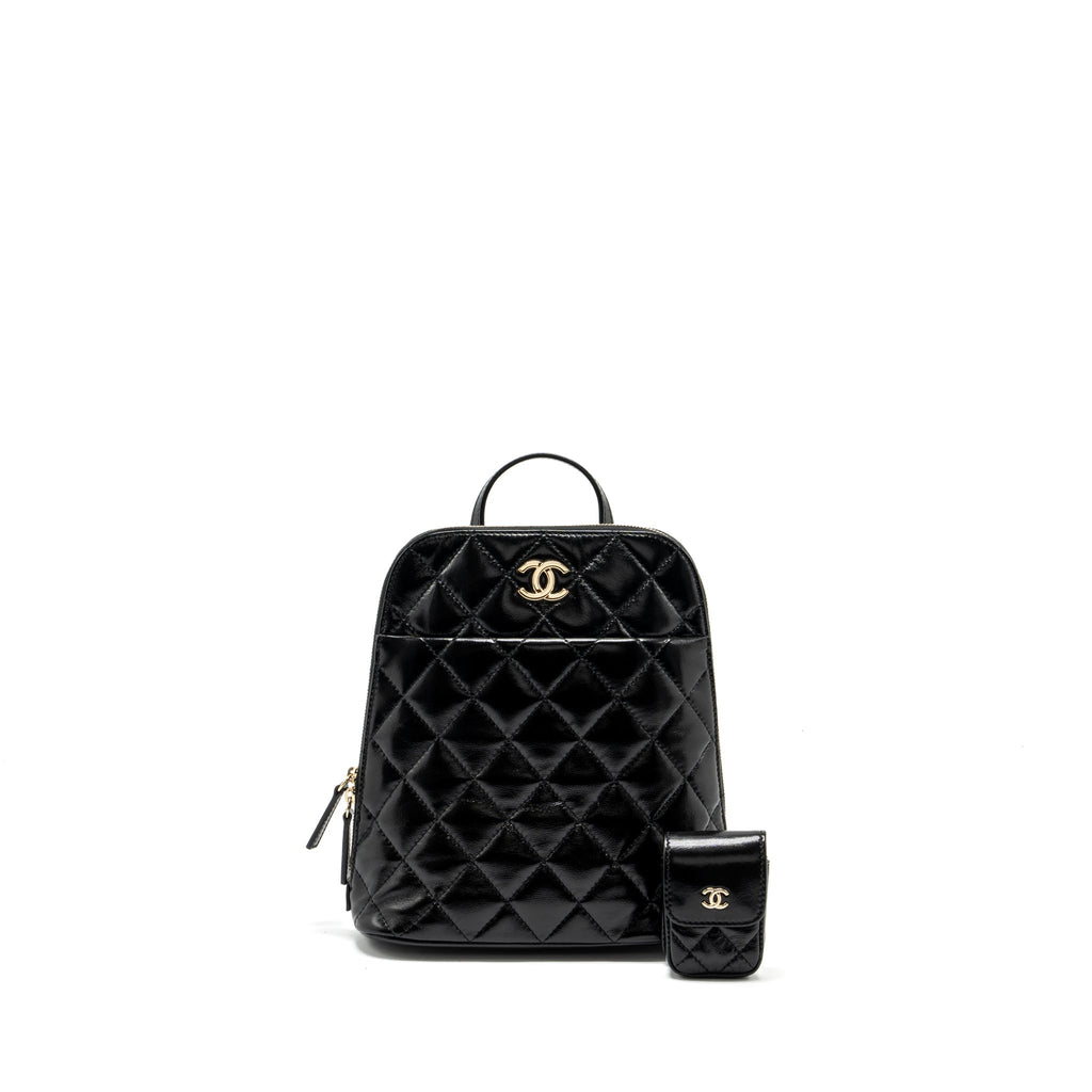 CHANEL 22A MINI BACKPACK PATENT BLACK LGHW (MICROCHIP)