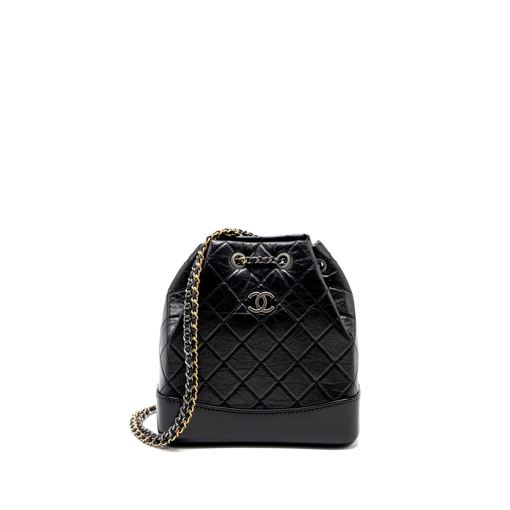 CHANEL SMALL GABRIELLE BACKPACK AGED CALFSKIN BLACK MULTICOLOUR COLOUR HARDWARE (MICROCHIP)