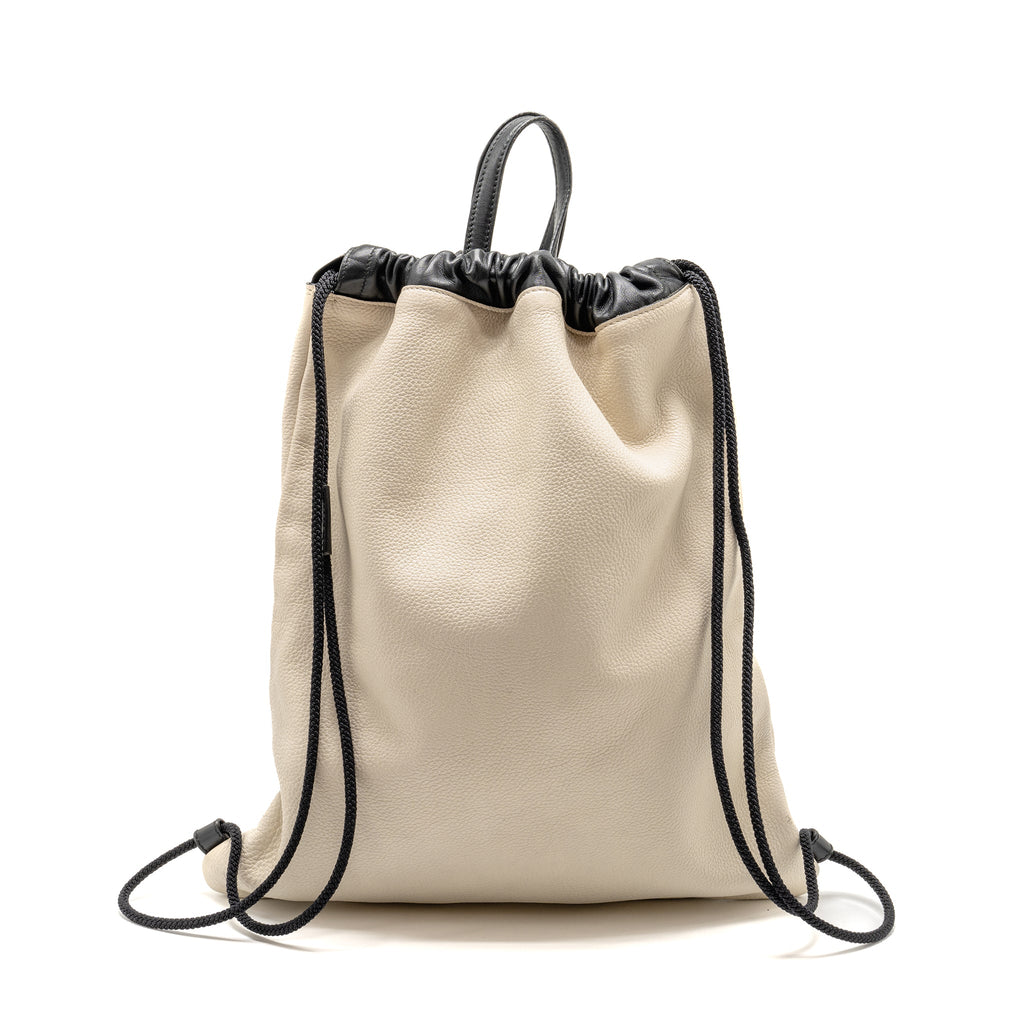 GUCCI DRAWSTRING BACKPACK CALFSKIN WHITE / BLACK