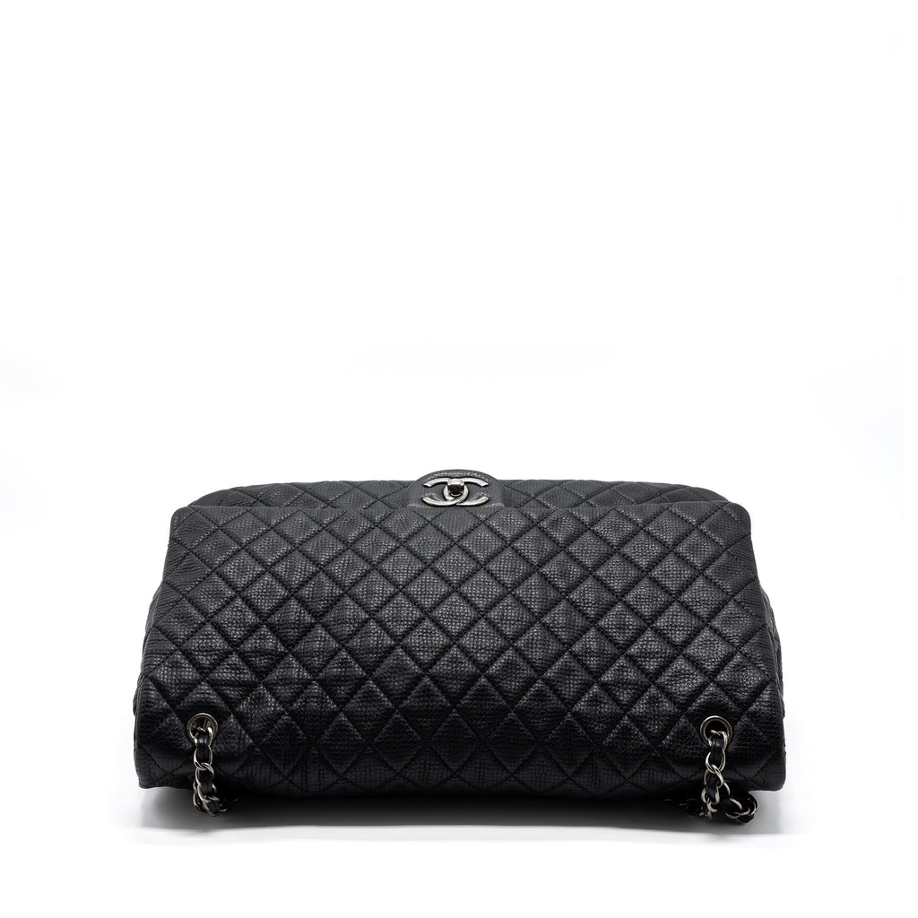CHANEL XXL CLASSIC TRAVEL FLAP CALFSKIN BLACK RUTHENIUM HARDWARE