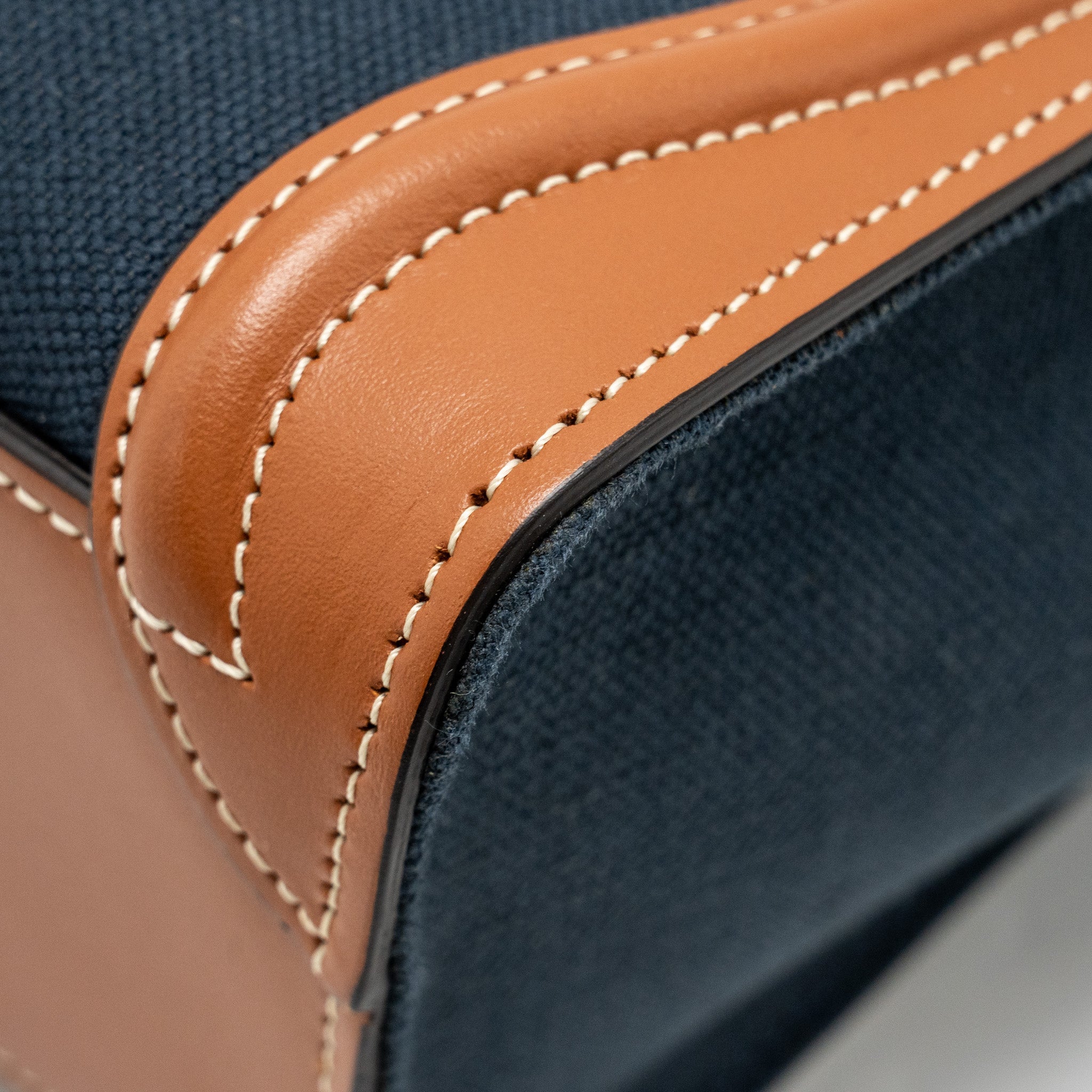 CELINE NANO LUGGAGE BAG CALFSKIN/DENIM TAN/NAVY GHW