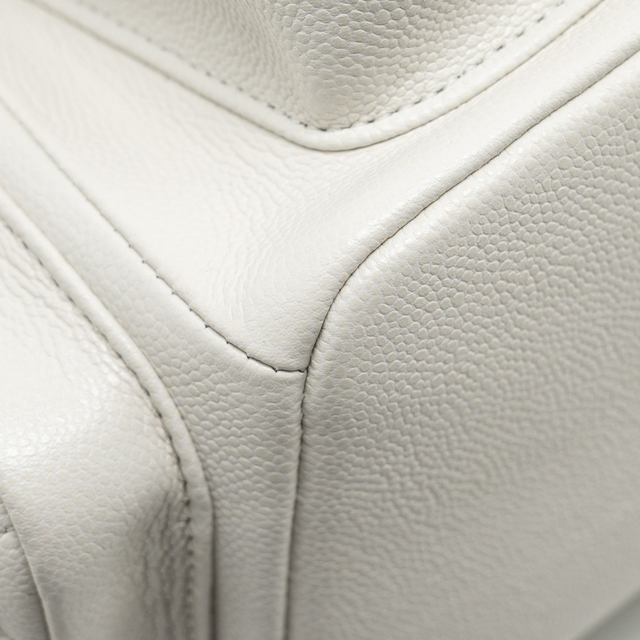 CHANEL 23K TRIPLE POCKET MINI BACKPACK CAVIAR WHITE LGHW (MICROCHIP)