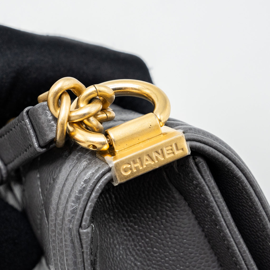 CHANEL 22A ROUND BOY MESSENGER BAG CAVIAR GREY GHW(MICROCHIP)
