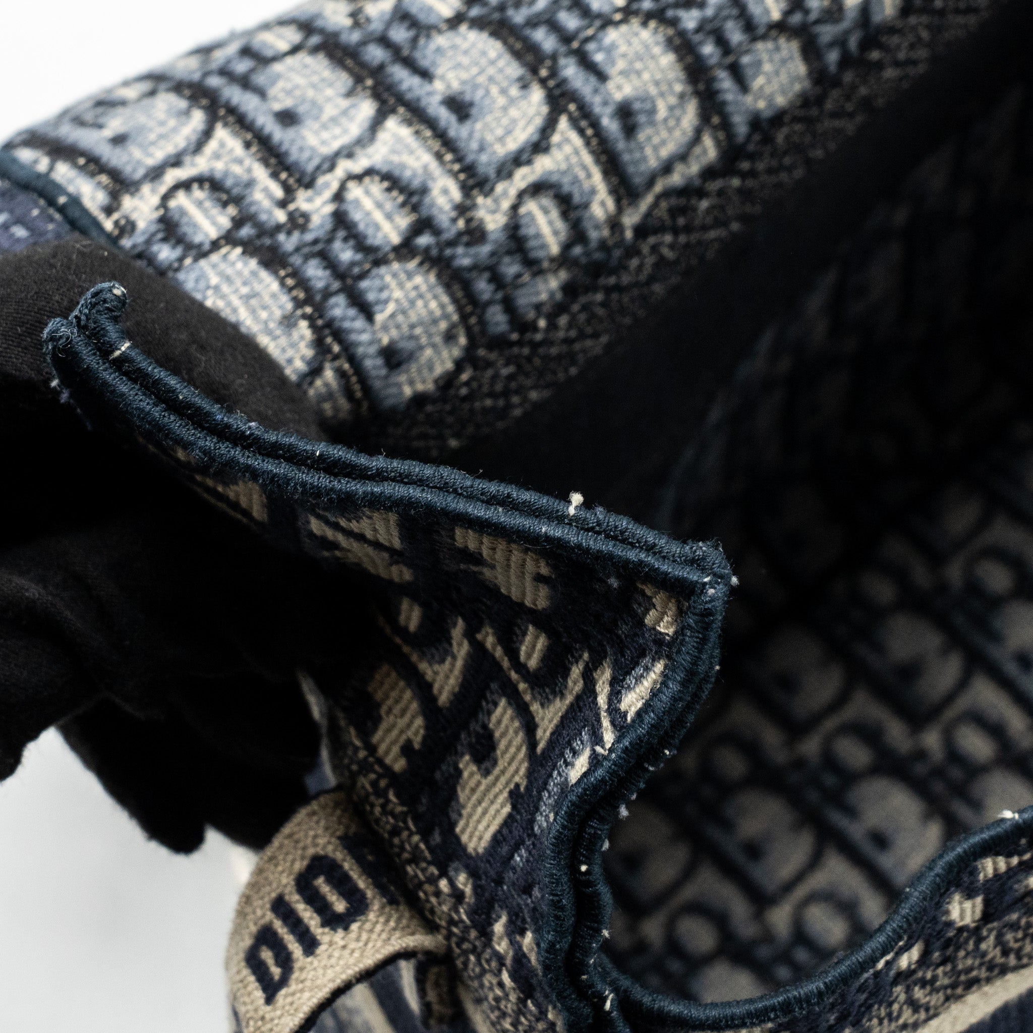 DIOR DIORCAMP MESSENGER BAG BLUE OBLIQUE EMBROIDERY SHW