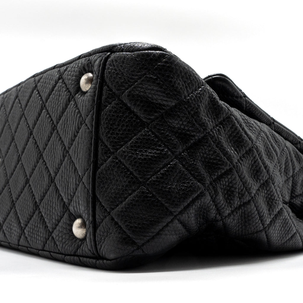 CHANEL XXL CLASSIC TRAVEL FLAP CALFSKIN BLACK RUTHENIUM HARDWARE
