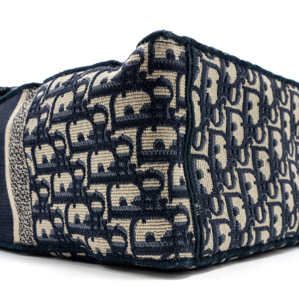 DIOR DIORCAMP MESSENGER BAG BLUE OBLIQUE EMBROIDERY SHW