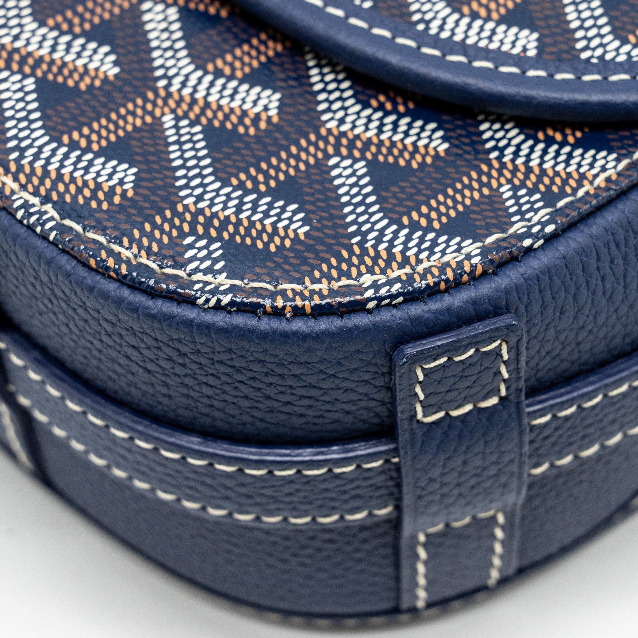 GOYARD BELVEDERE PM MESSENGER BAG GOYARDINE CANVAS/CALFSKIN NAVY SHW