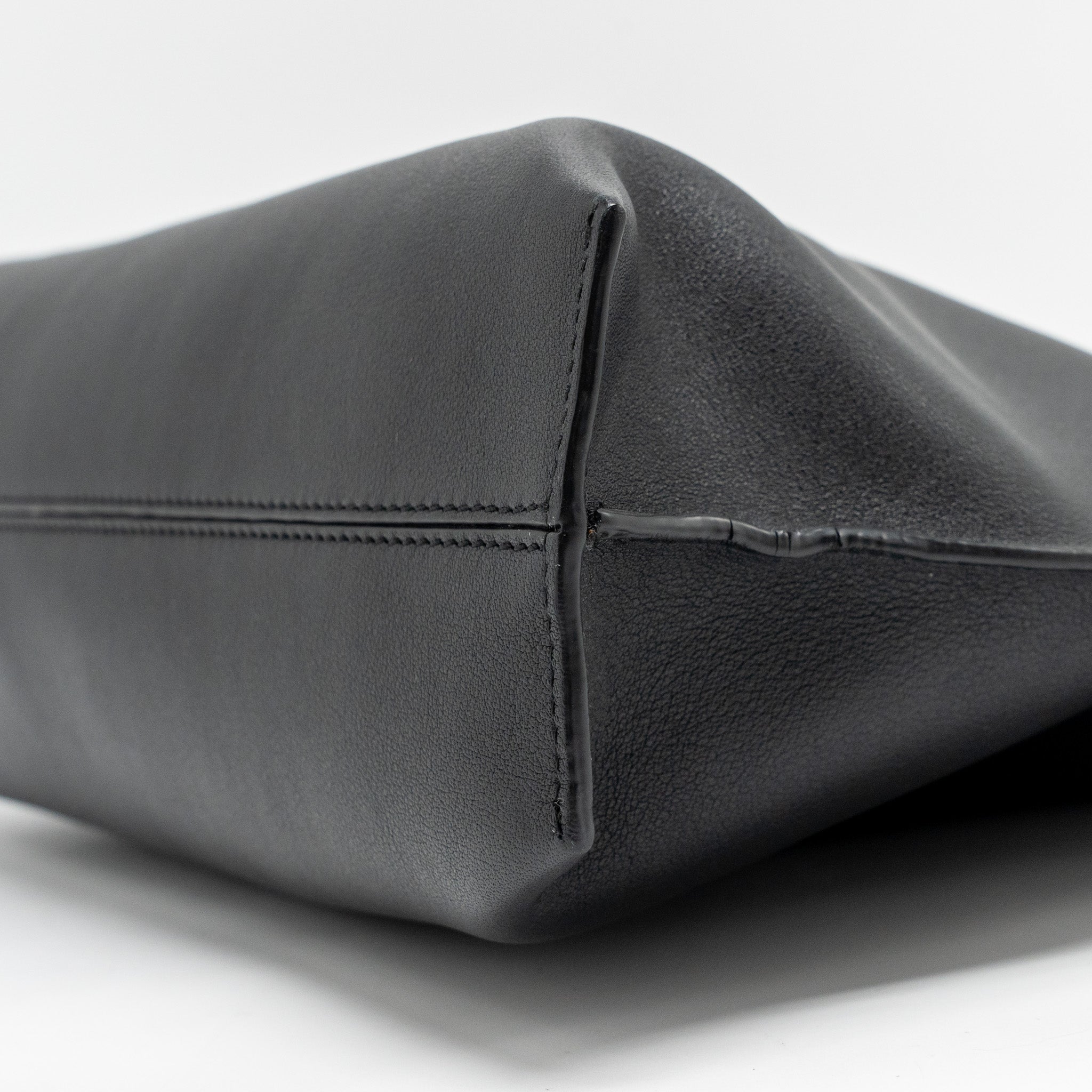 LOEWE CROSSBODY MEN’S MESSENGER BAG LEATHER BLACK SHW