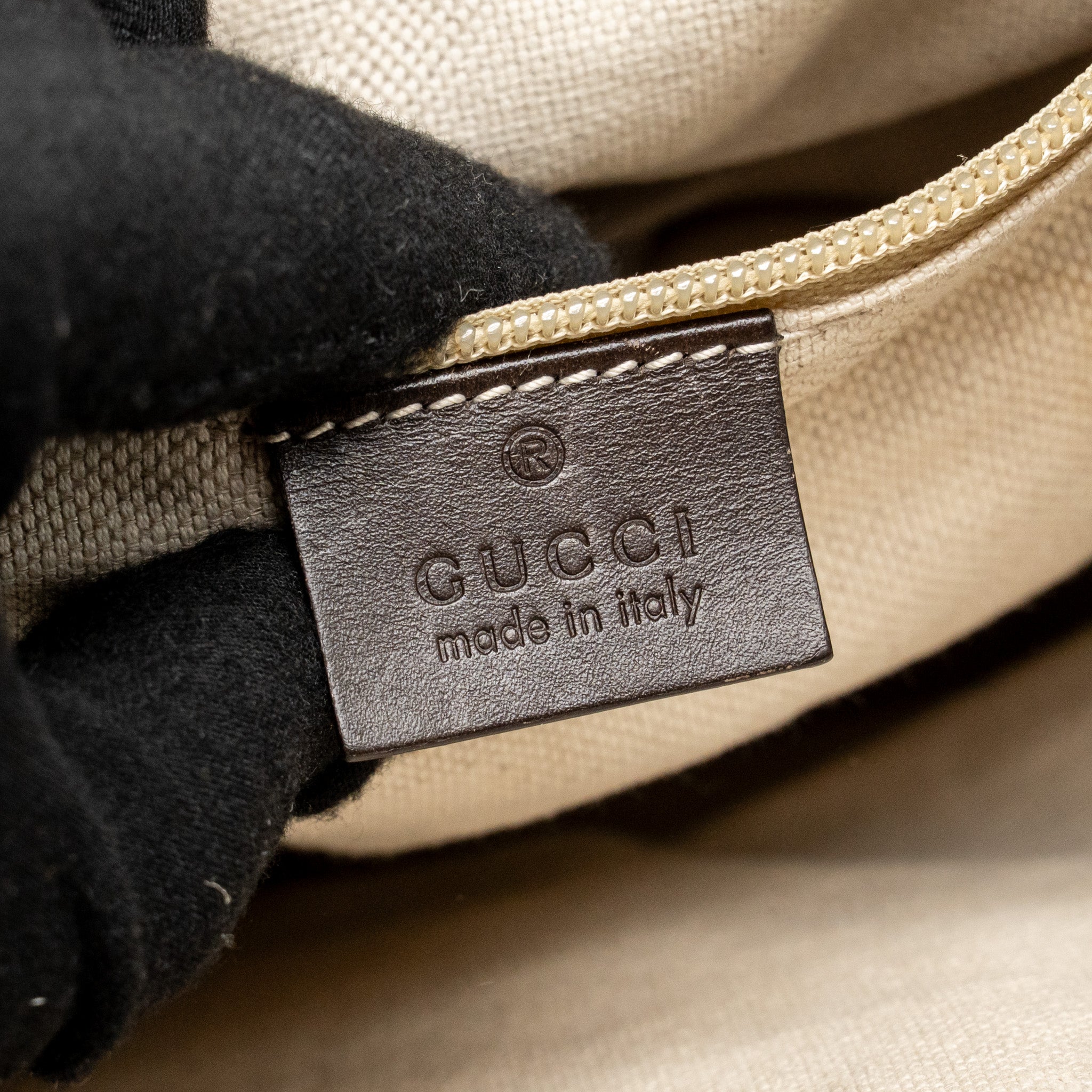 GUCCI SINGLE BUCKLE BACKPACK GG SUPREME CANVAS BROWN SHW
