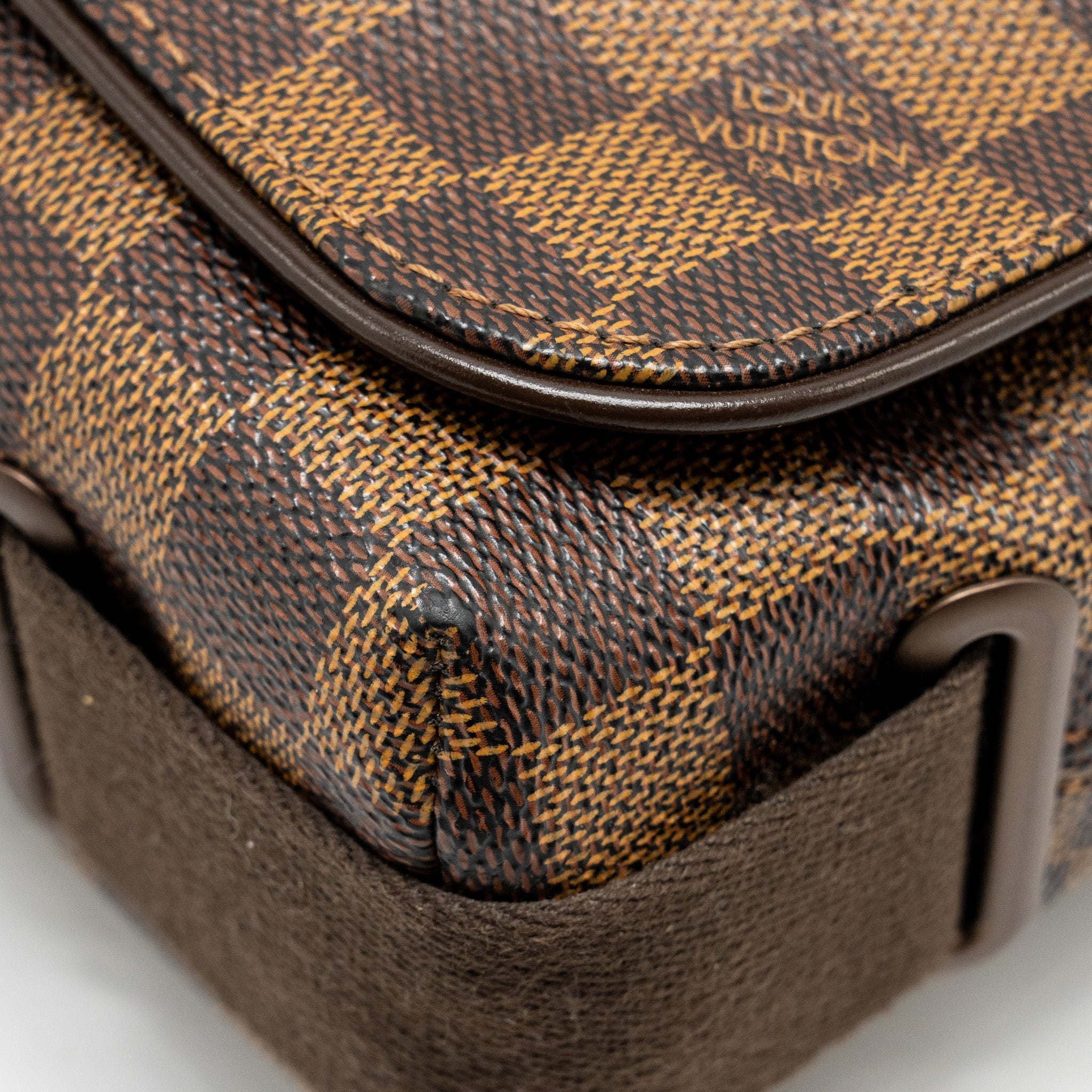 LOUIS VUITTON BROOKLYN PM MESSENGER BAG DAMIER EBENE CANVAS BROWN HARDWARE