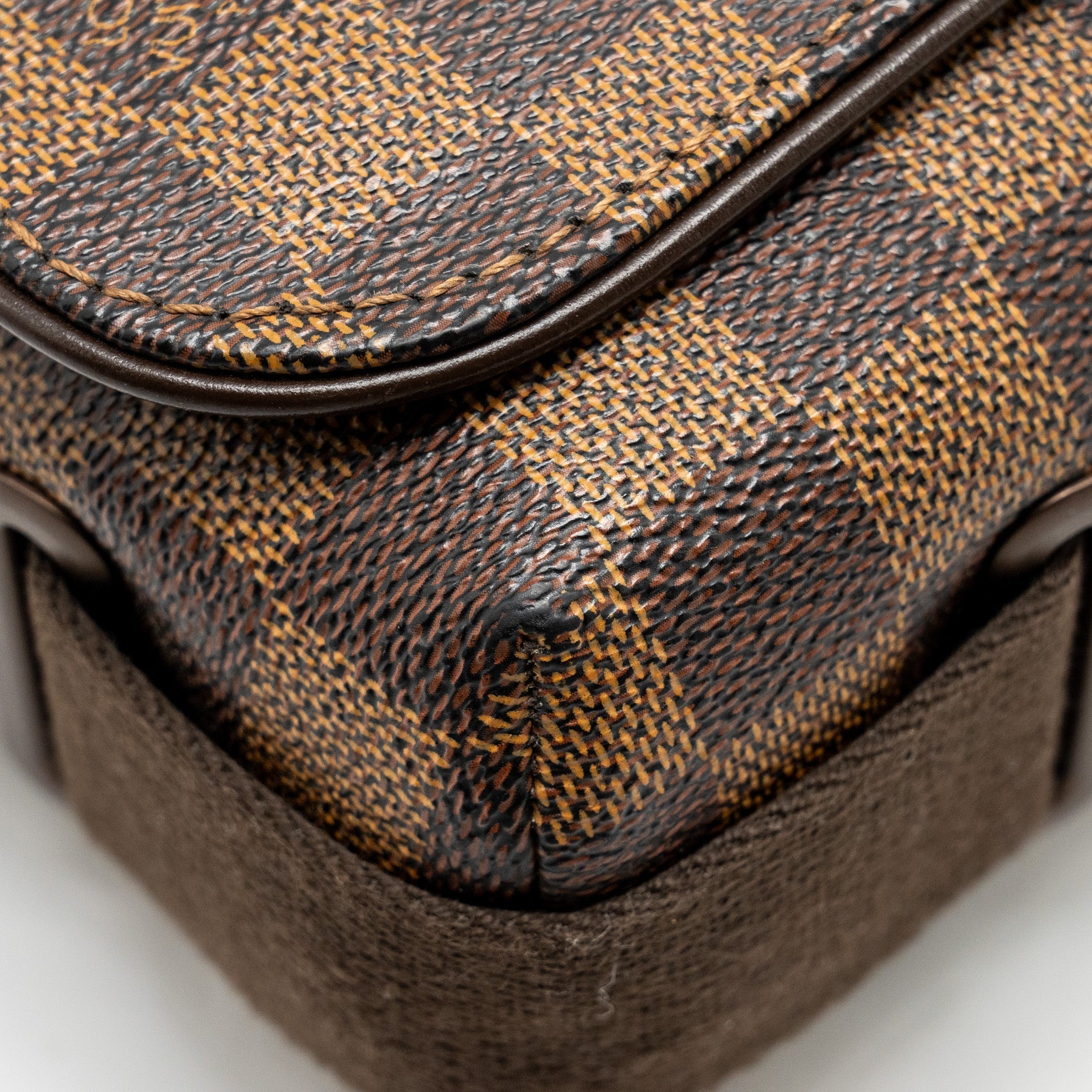 LOUIS VUITTON BROOKLYN PM MESSENGER BAG DAMIER EBENE CANVAS BROWN HARDWARE