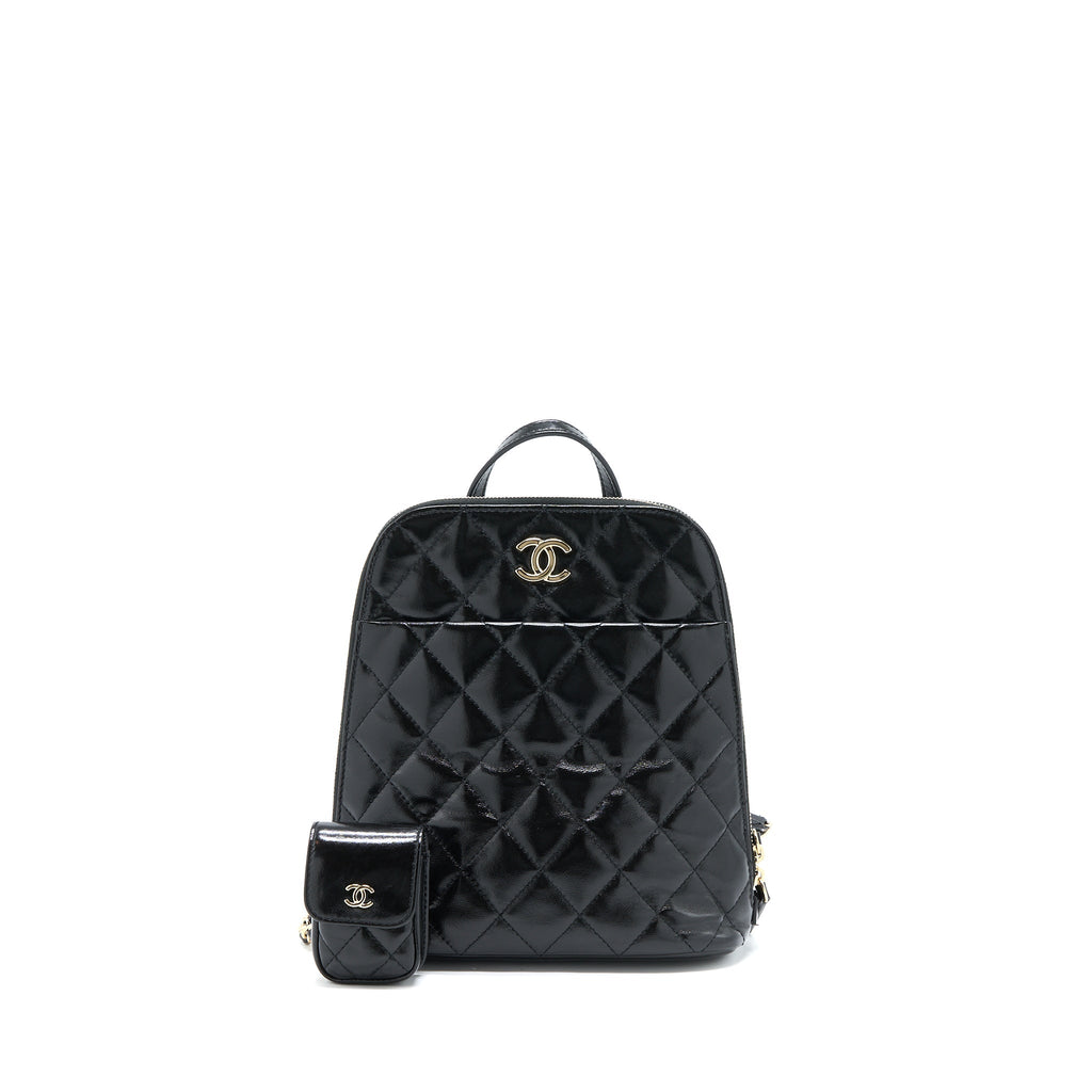 CHANEL 22A QUILTED BACKPACK SHINY CALFSKIN BLACK LGHW (MICROCHIP)