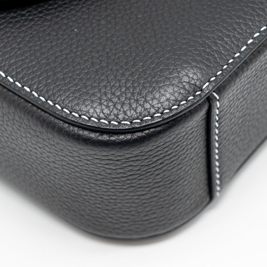 DIOR MEDIUM SADDLE FLAP MESSENGER BAG GRAINED CALFSKIN BLACK GHW