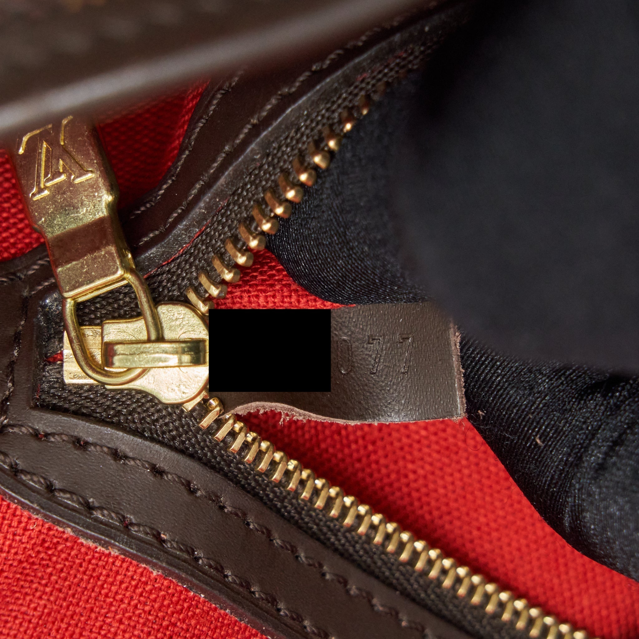 LOUIS VUITTON MESSENGER BAG DAMIER EBENE CANVAS GHW