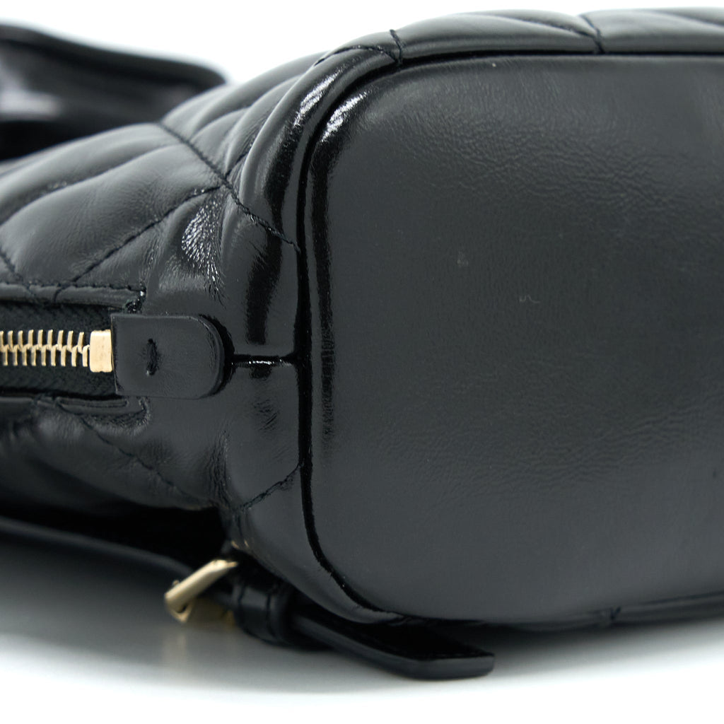 CHANEL 22A QUILTED BACKPACK SHINY CALFSKIN BLACK LGHW (MICROCHIP)