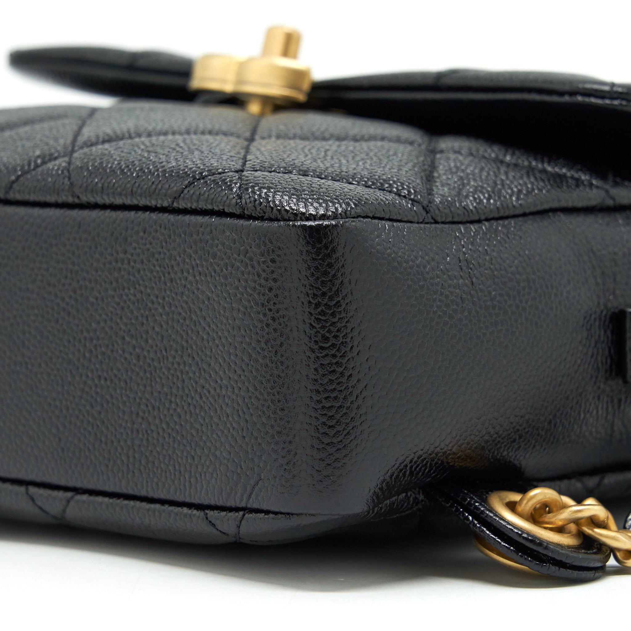 CHANEL 22P FLAP BACKPACK CAVIAR BLACK GHW