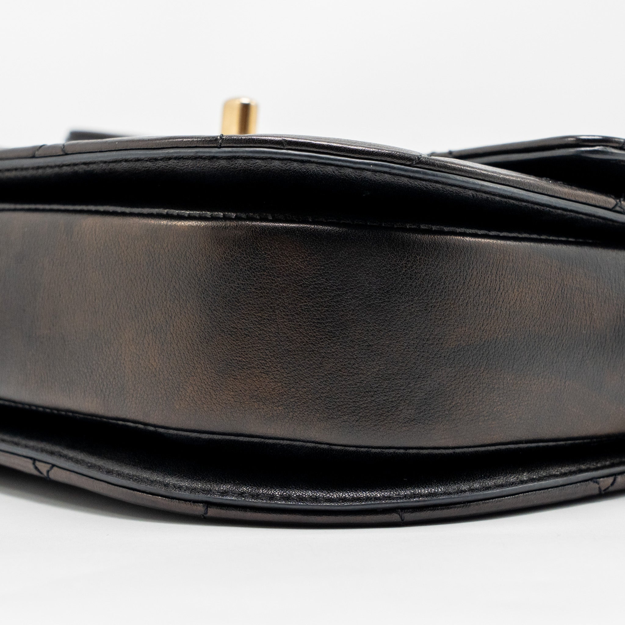 CHANEL 21S MOON MESSENGER BAG CALFSKIN BLACK GHW