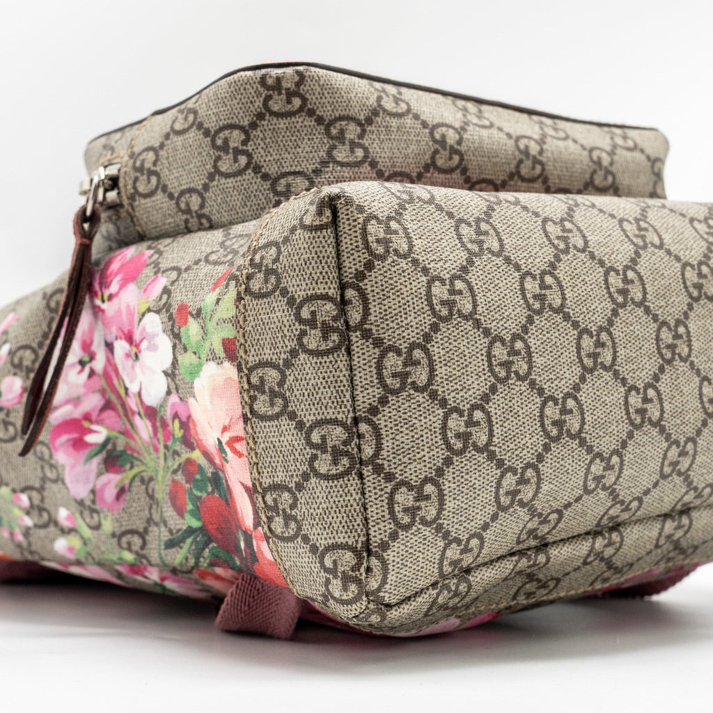 GUCCI BACKPACK FLOWER PRINTED GG SUPREME CANVAS MULTICOLOUR SHW