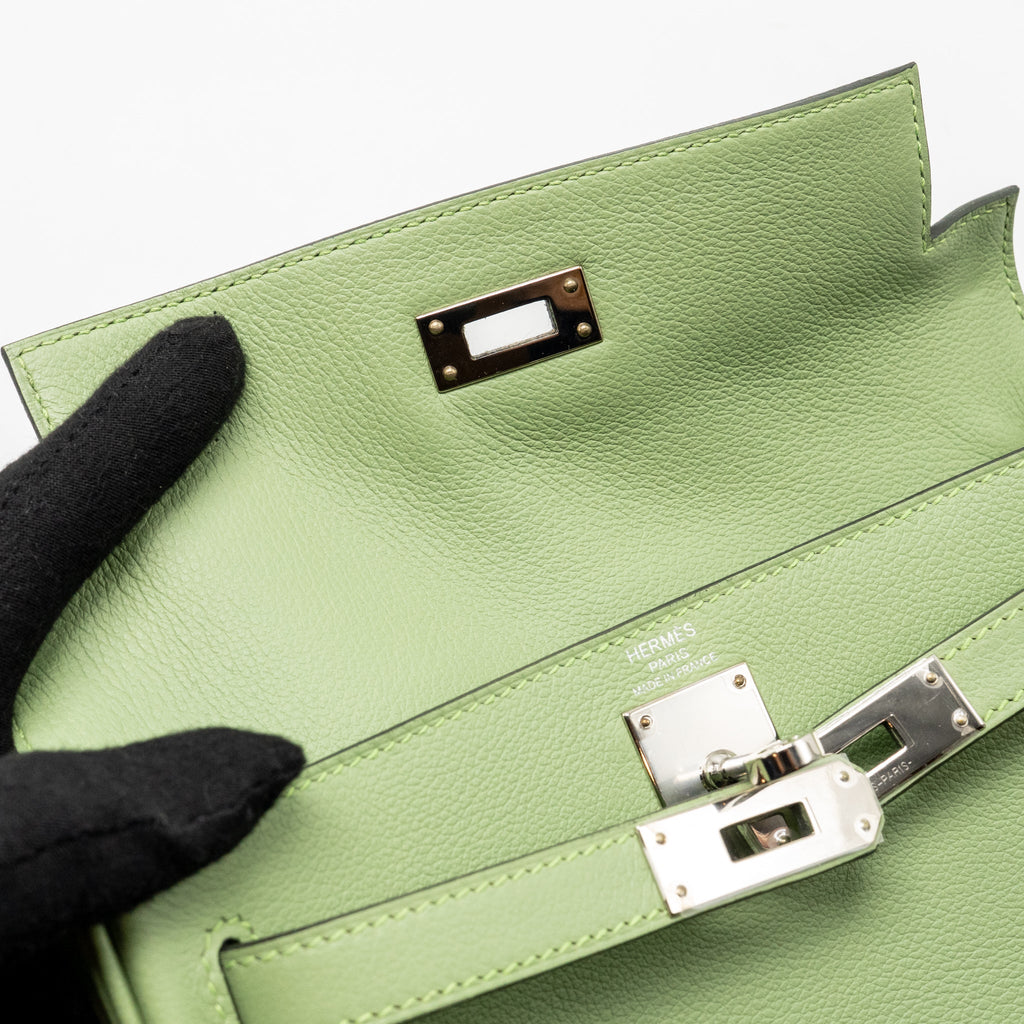 HERMES KELLY ADO BACKPACK EVERCOLOR VERT CRIQUET / GRIS PEARL SHW