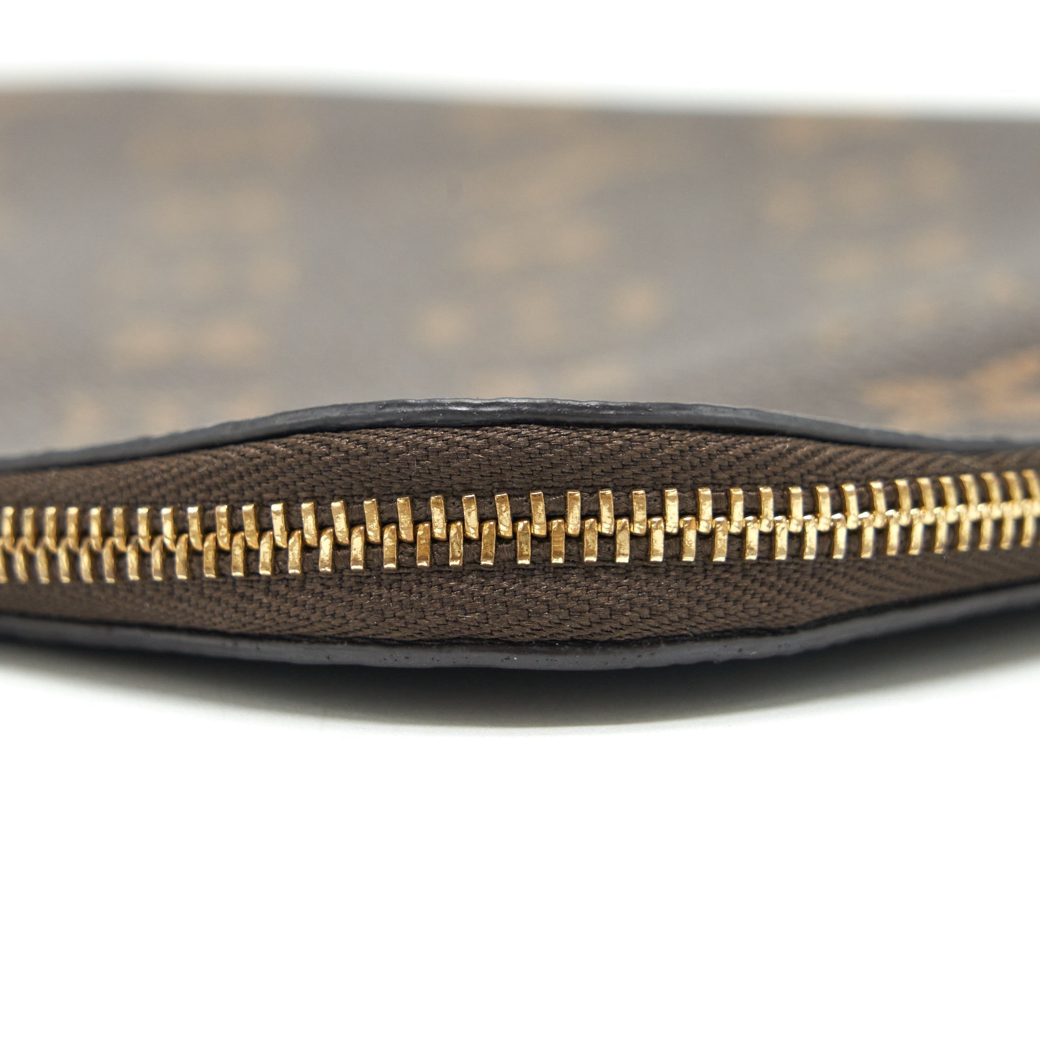 LOUIS VUITTON ETUI VOYAGE PM POUCH MONOGRAM CANVAS GHW
