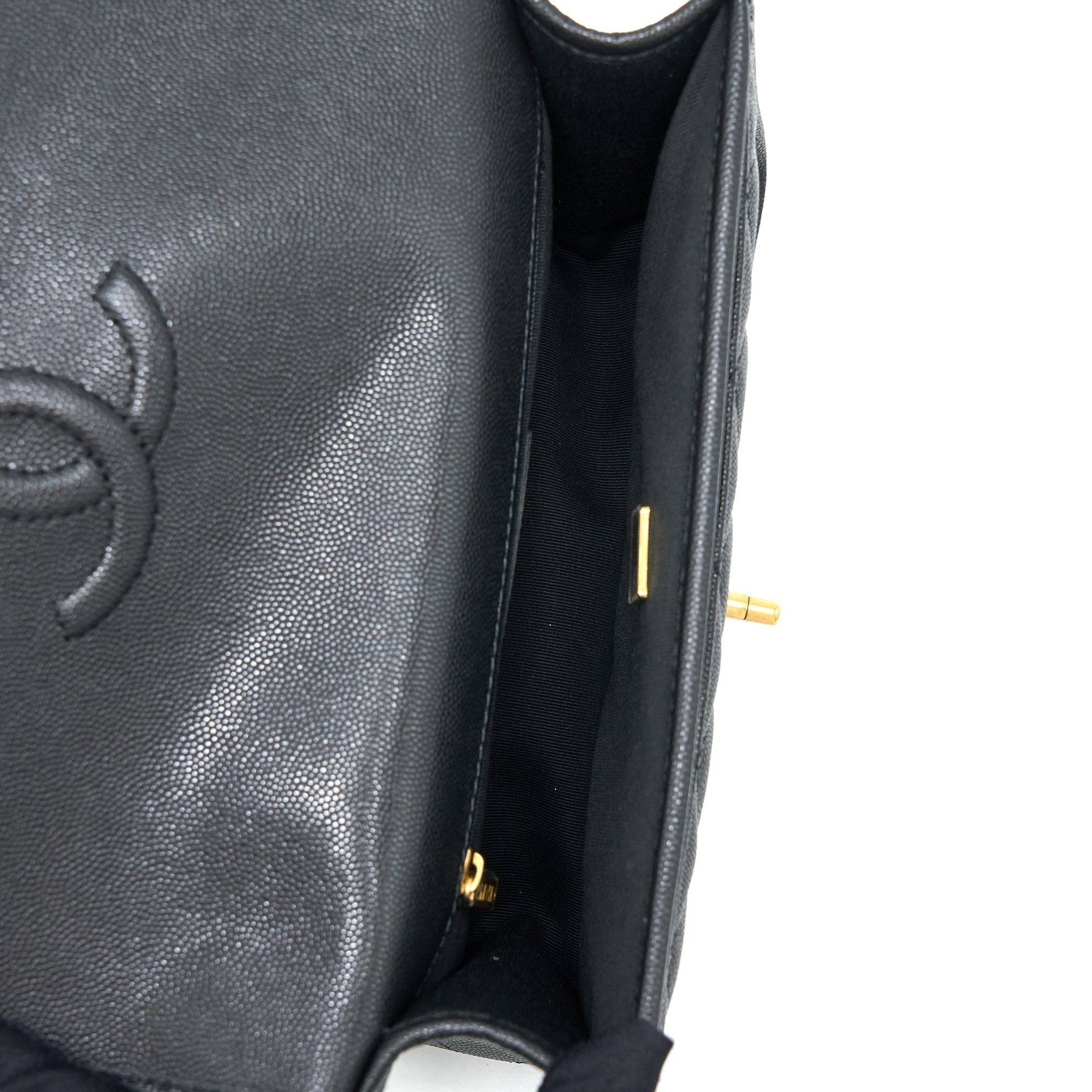 CHANEL 22K TOP HANDLE MESSENGER BAG CAVIAR BLACK BRUSHED GHW (MICROCHIP)