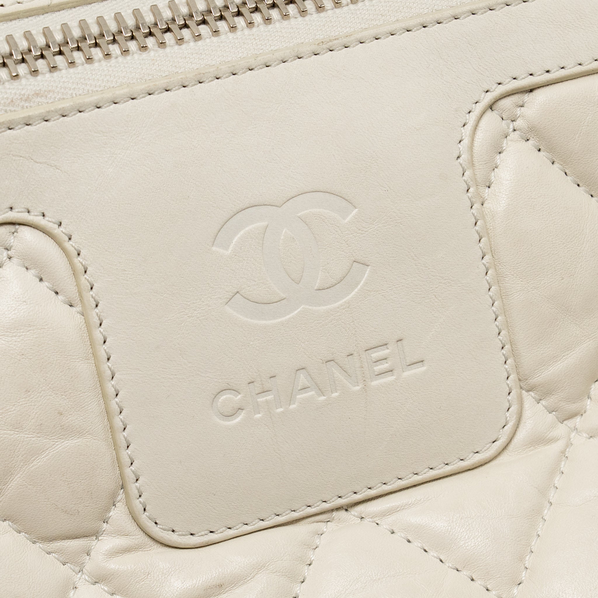 CHANEL COCOON TRAVEL TOTE BAG CALFSKIN WHITE SHW