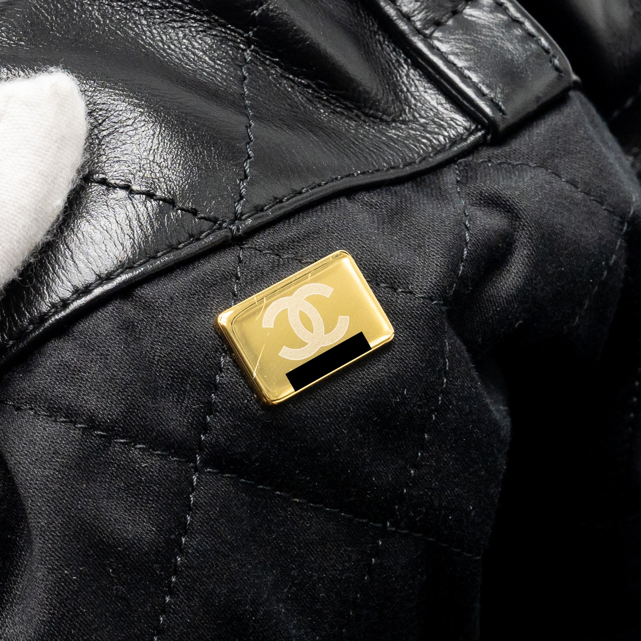 CHANEL LARGE 22 BACKPACK GOLD LETTER LOGO SHINY CALFSKIN BLACK GHW(MICROCHIP)