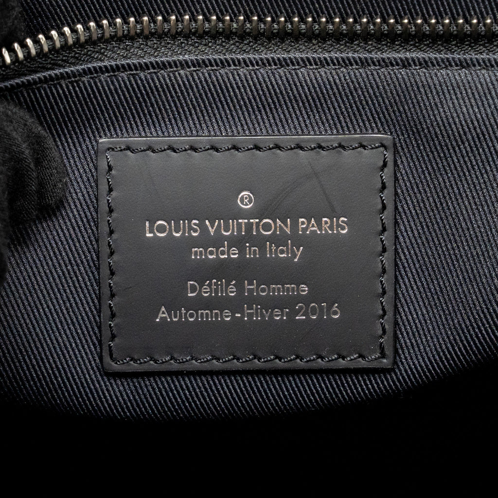 LOUIS VUITTON MESSENGER VOYAGER PM MONOGRAM ECLIPSE BLACK SHW