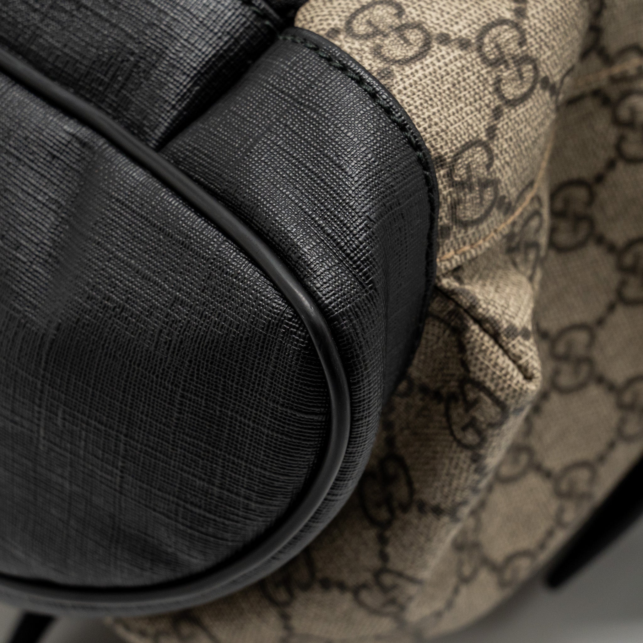 GUCCI SOFT DOUBLE BUCKLE BACKPACK GG SUPREME CANVAS SHW