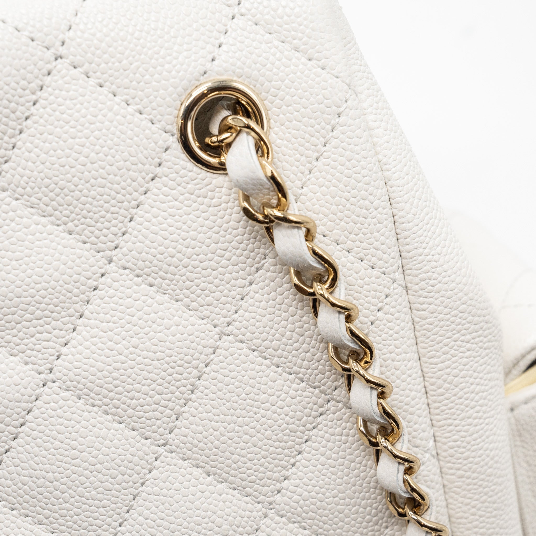 CHANEL 23K TRIPLE POCKET MINI BACKPACK CAVIAR WHITE LGHW(MICROCHIP)