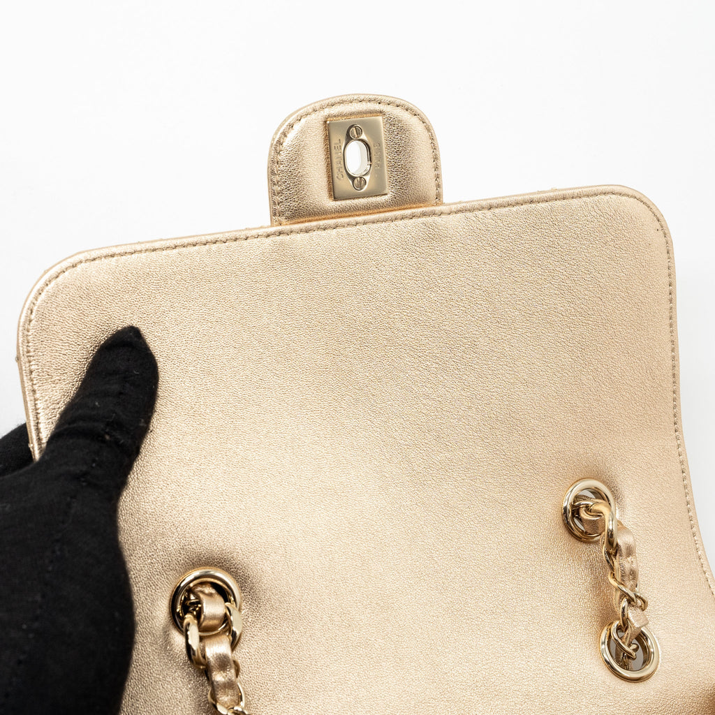 CHANEL 24C BACKPACK WITH STAR PATENT GOLD LGHW (MICROCHIP)