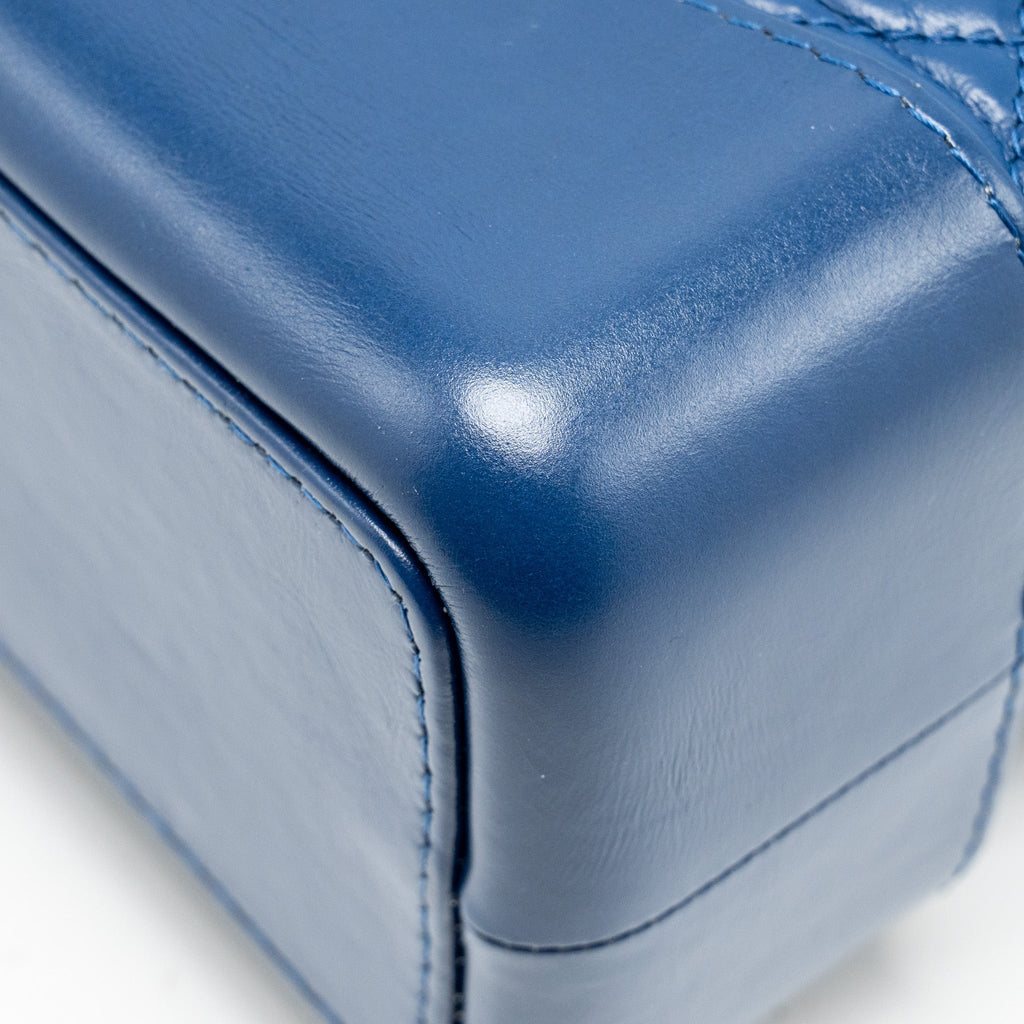 CHANEL GABRIELLE BACKPACK AGED CALFSKIN BLUE MULTICOLOUR HARDWARE